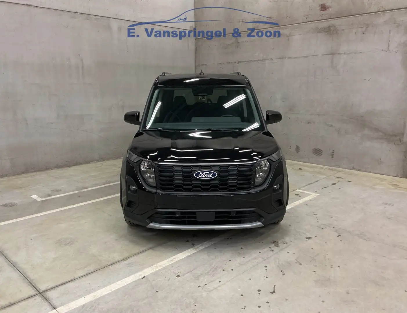 Ford Tourneo Courier Ecoboost Active Aut Zwart - 2