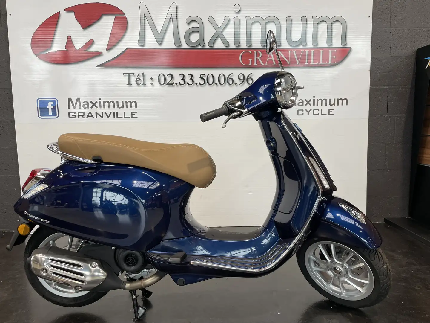 Vespa Primavera 50 Azul - 1