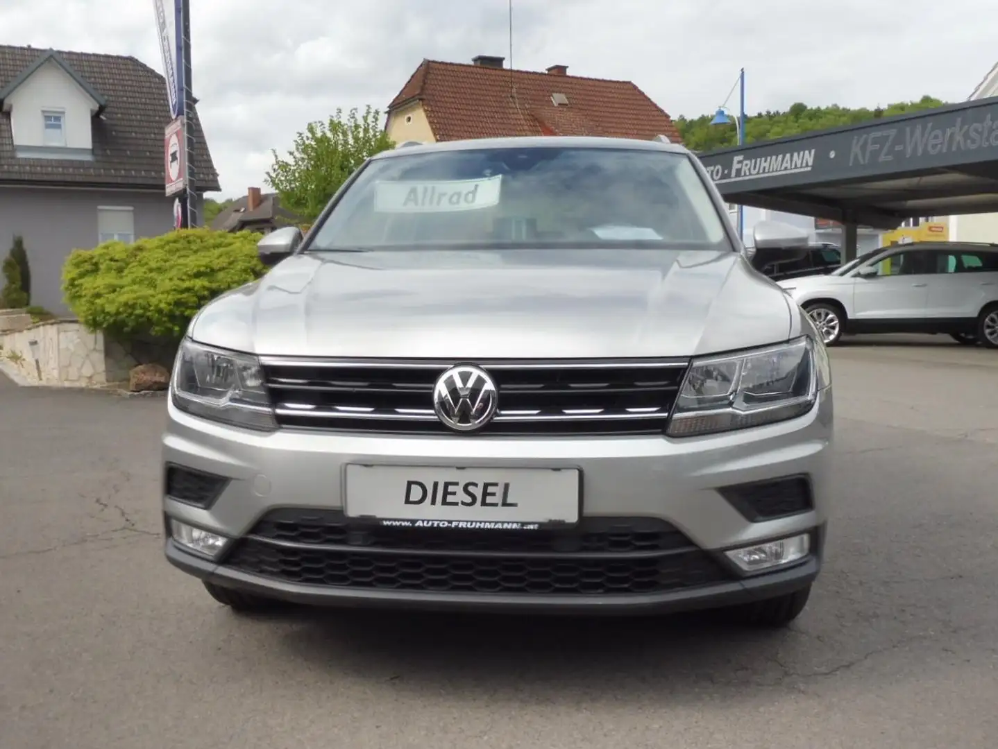 Volkswagen Tiguan Tiguan 2,0 TDI SCR 4Motion Comfortline Comfortline Grau - 2