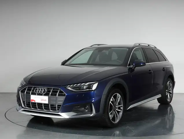 Audi A4 allroad 40 2.0 tdi mhev Identity Contrast quattro 204cv
