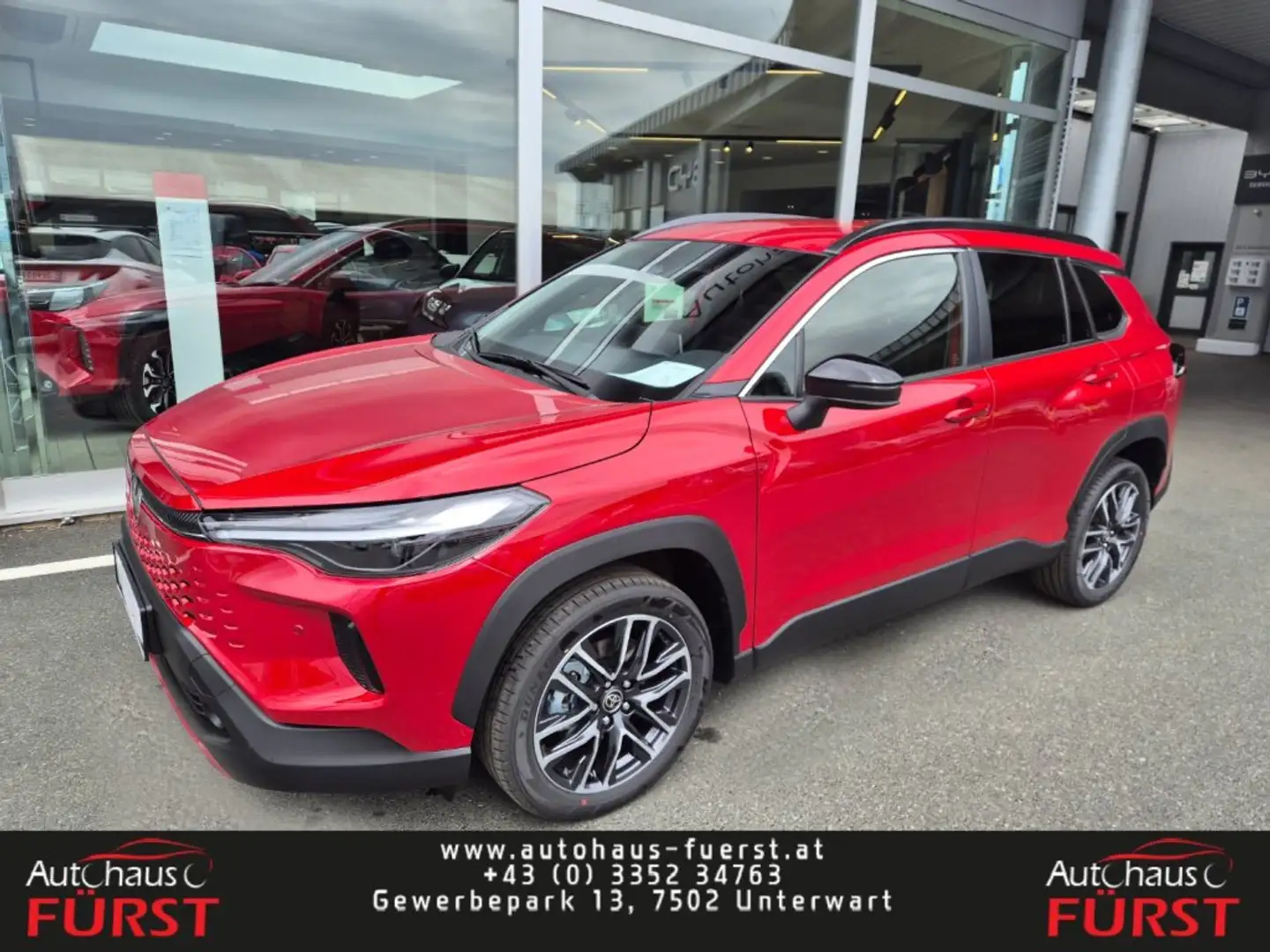 Toyota Corolla Cross SUV Active Drive 1,8 VVT-i Hybrid CV Rot - 1