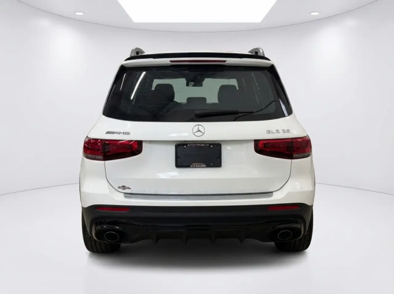 Mercedes-Benz GLB снимка Mercedes-Benz GLB