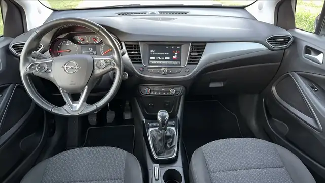 Opel Crossland view 11