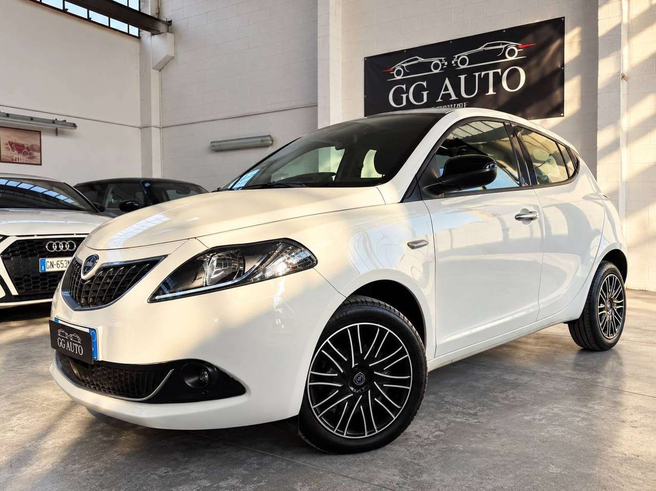 Lancia Ypsilon Ypsilon 1.0 firefly hybrid Gold Plus