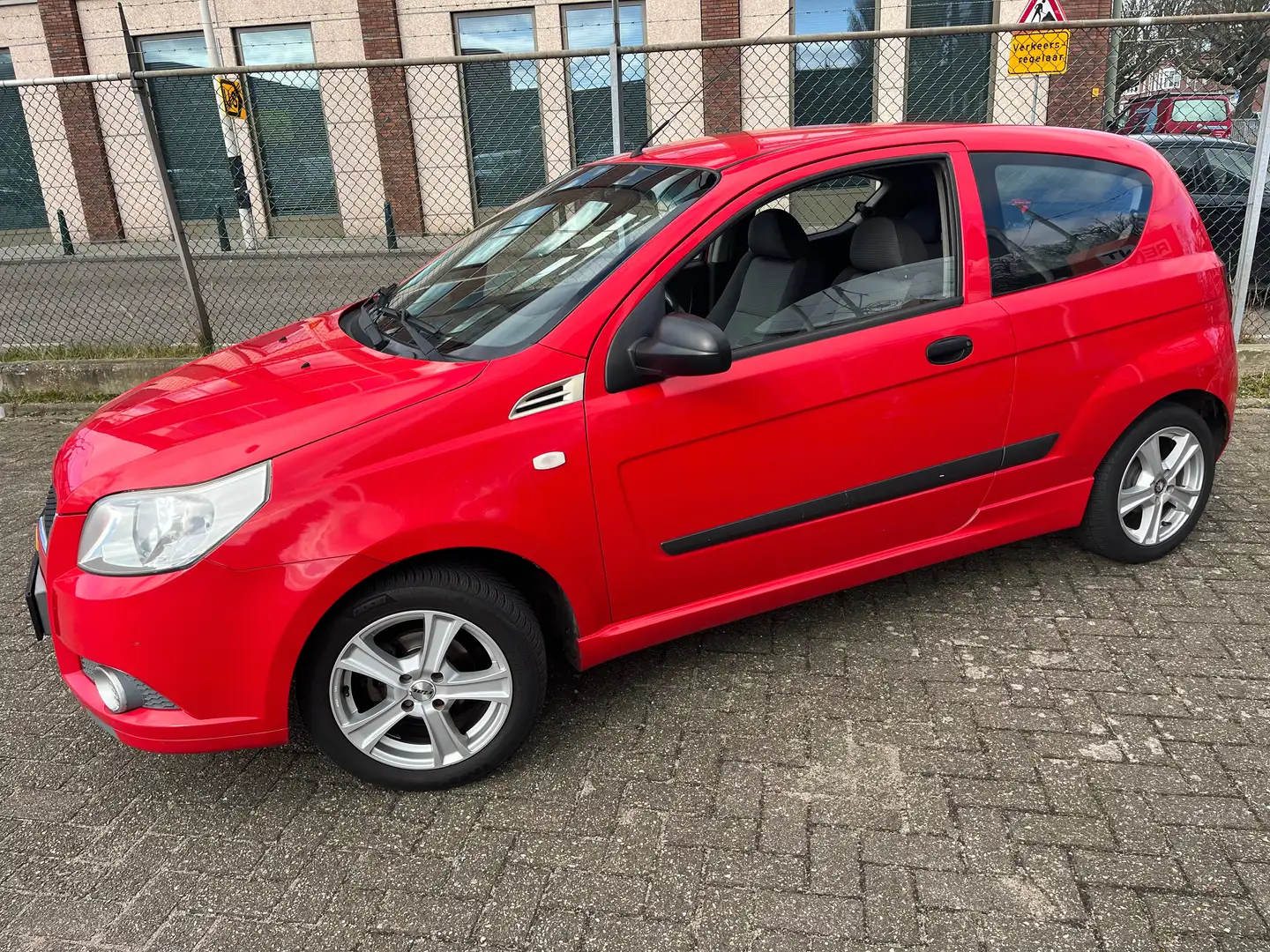 Chevrolet Aveo Aveo 1.2 16V LS B-clever Rood - 2