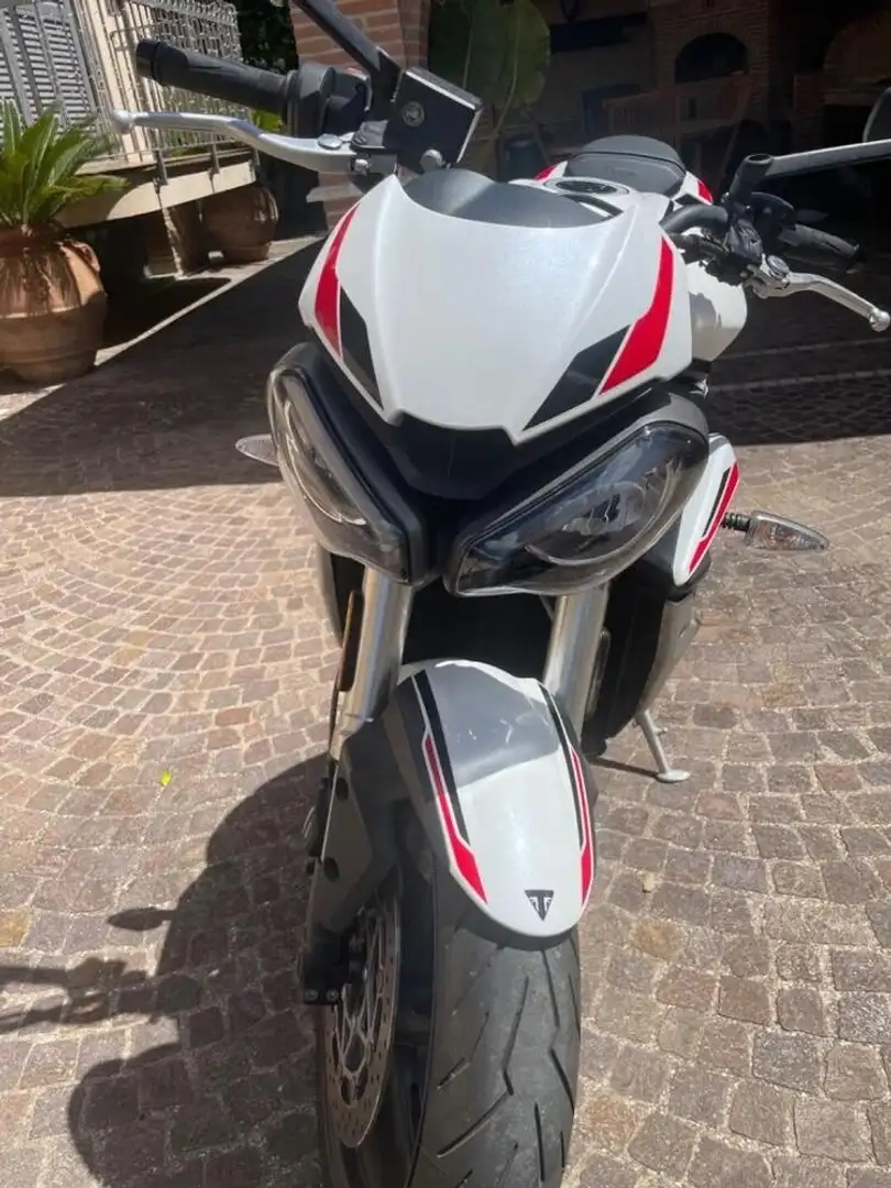 Triumph Street Triple S White - 2