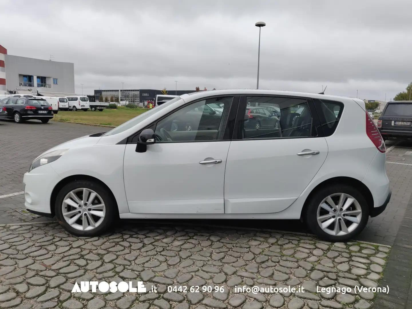 Renault Scenic Scenic X-Mod 1.5 DCI Luxe 110cv Automatica Bianco - 2