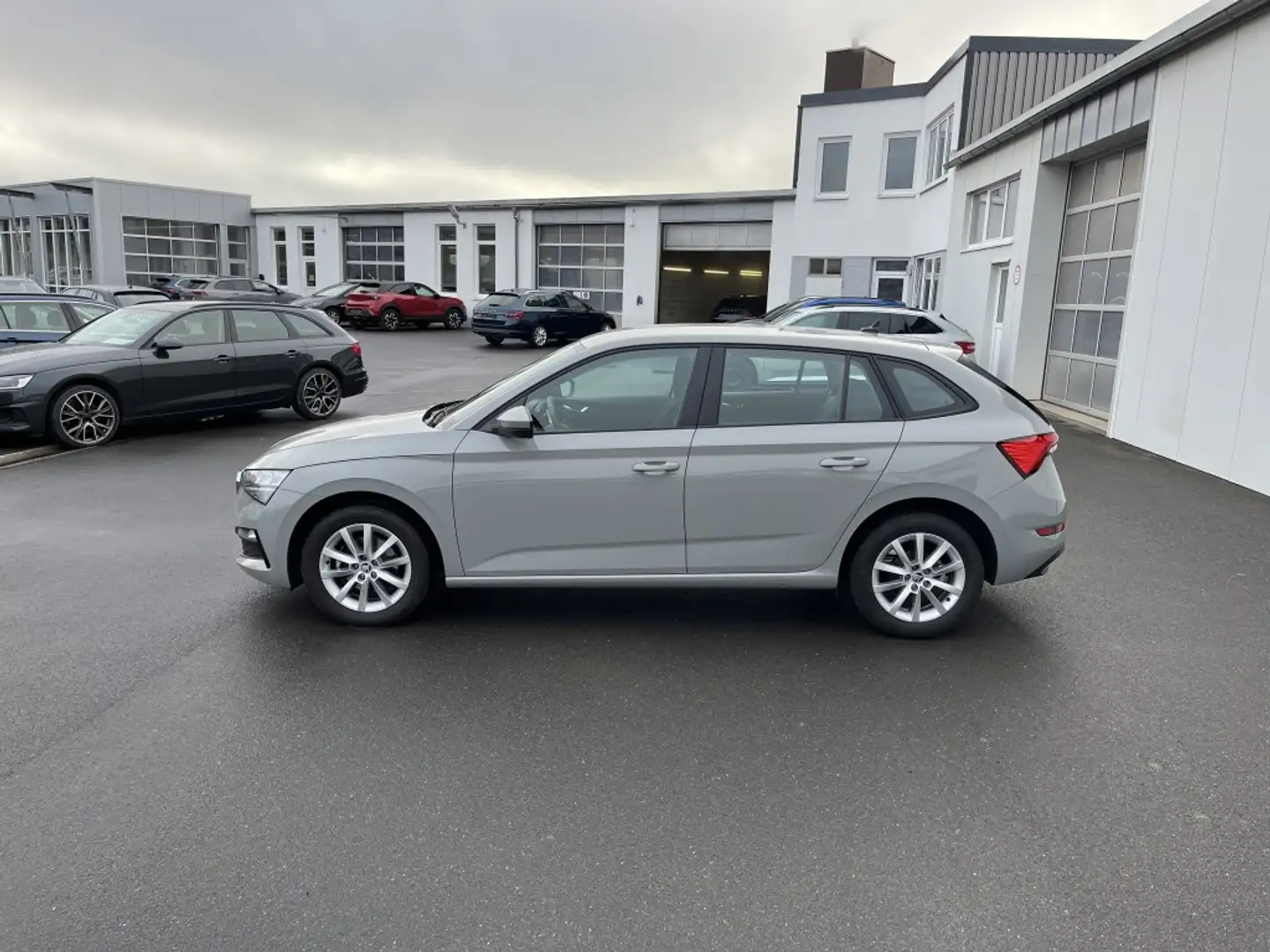 Skoda Scala 1.6 TDI Ambition 84€ m. 20% Anzahlung Virtual Co Grau - 2
