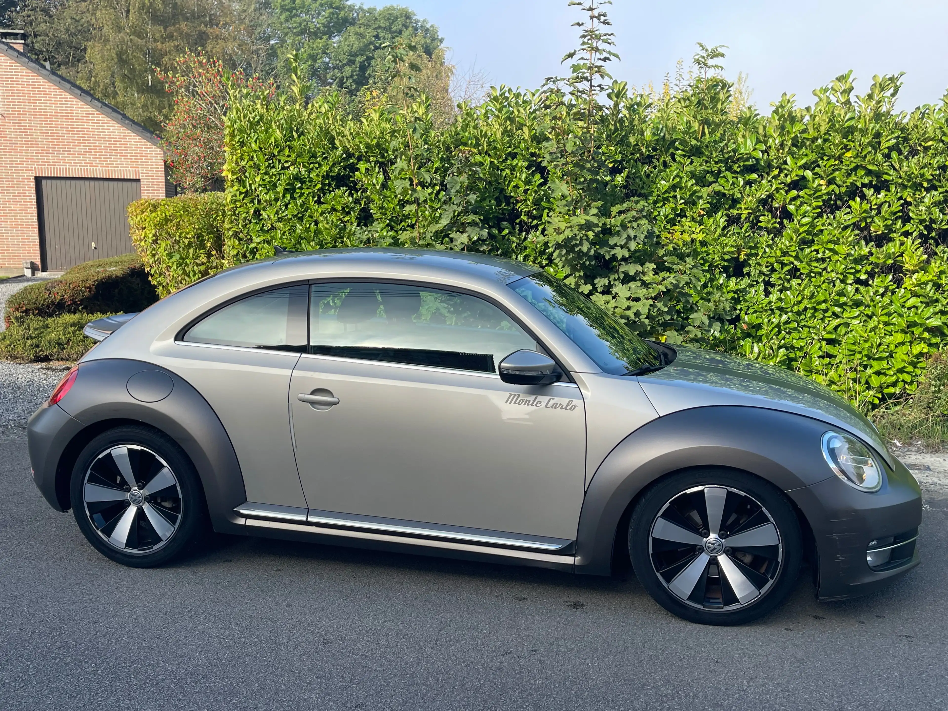 Volkswagen Beetle Beetle 1.6 CR TDi Design BMT — photo 5