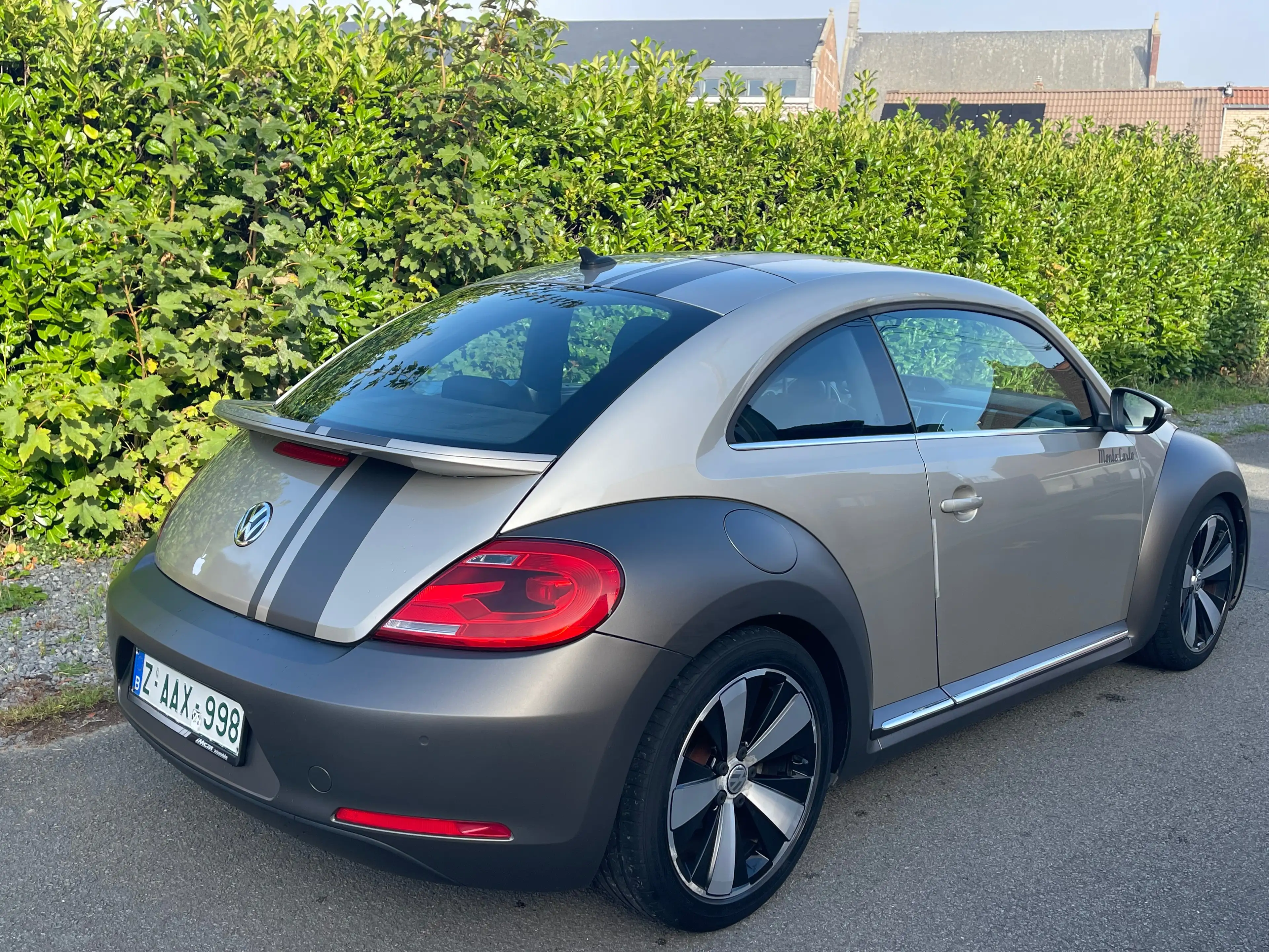 Volkswagen Beetle Beetle 1.6 CR TDi Design BMT — photo 6