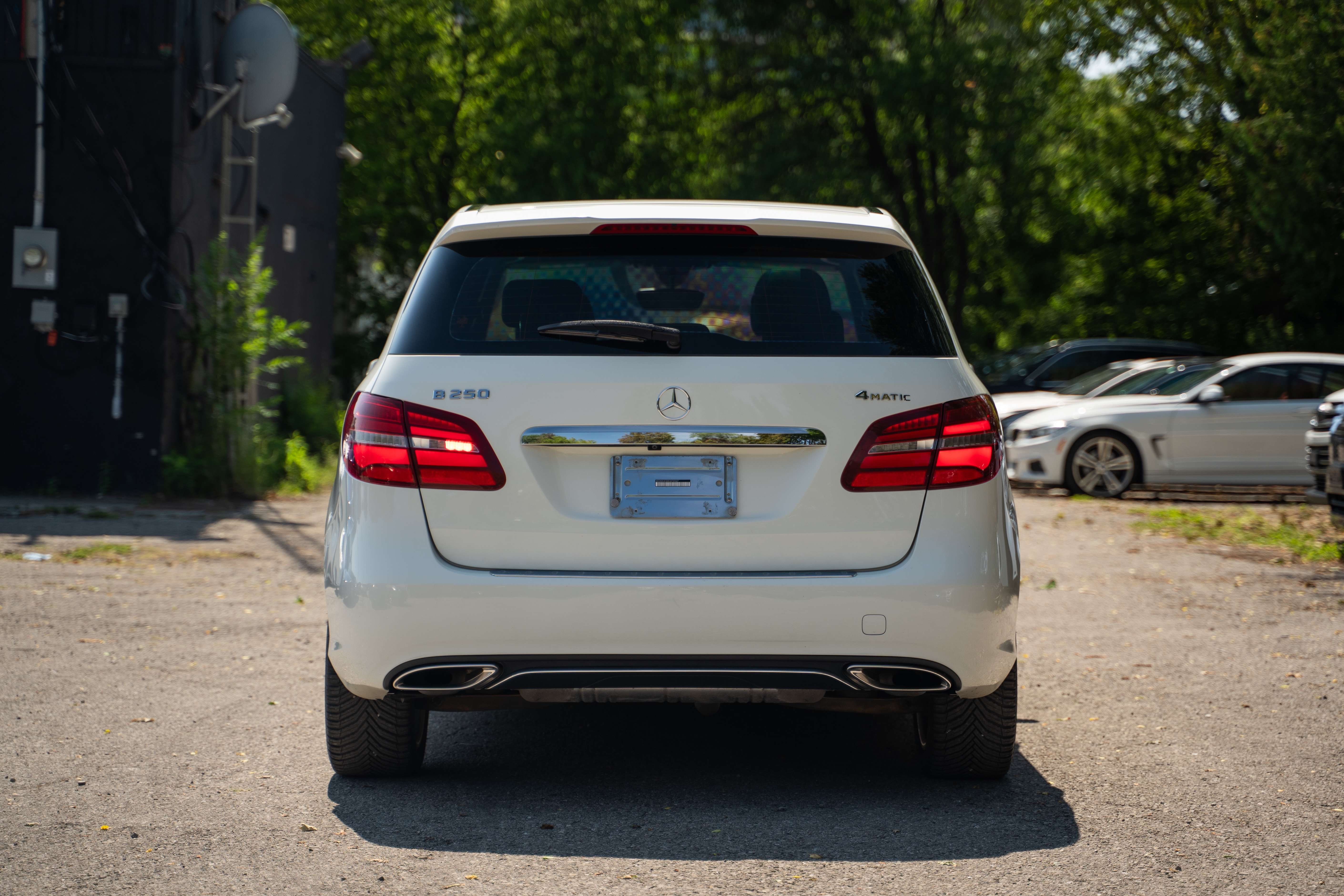 2018 Mercedes-Benz B-Class 4Matic|NoAccident|Avantgrade|Pano|Carplay|Navi|BSM — снимка 1
