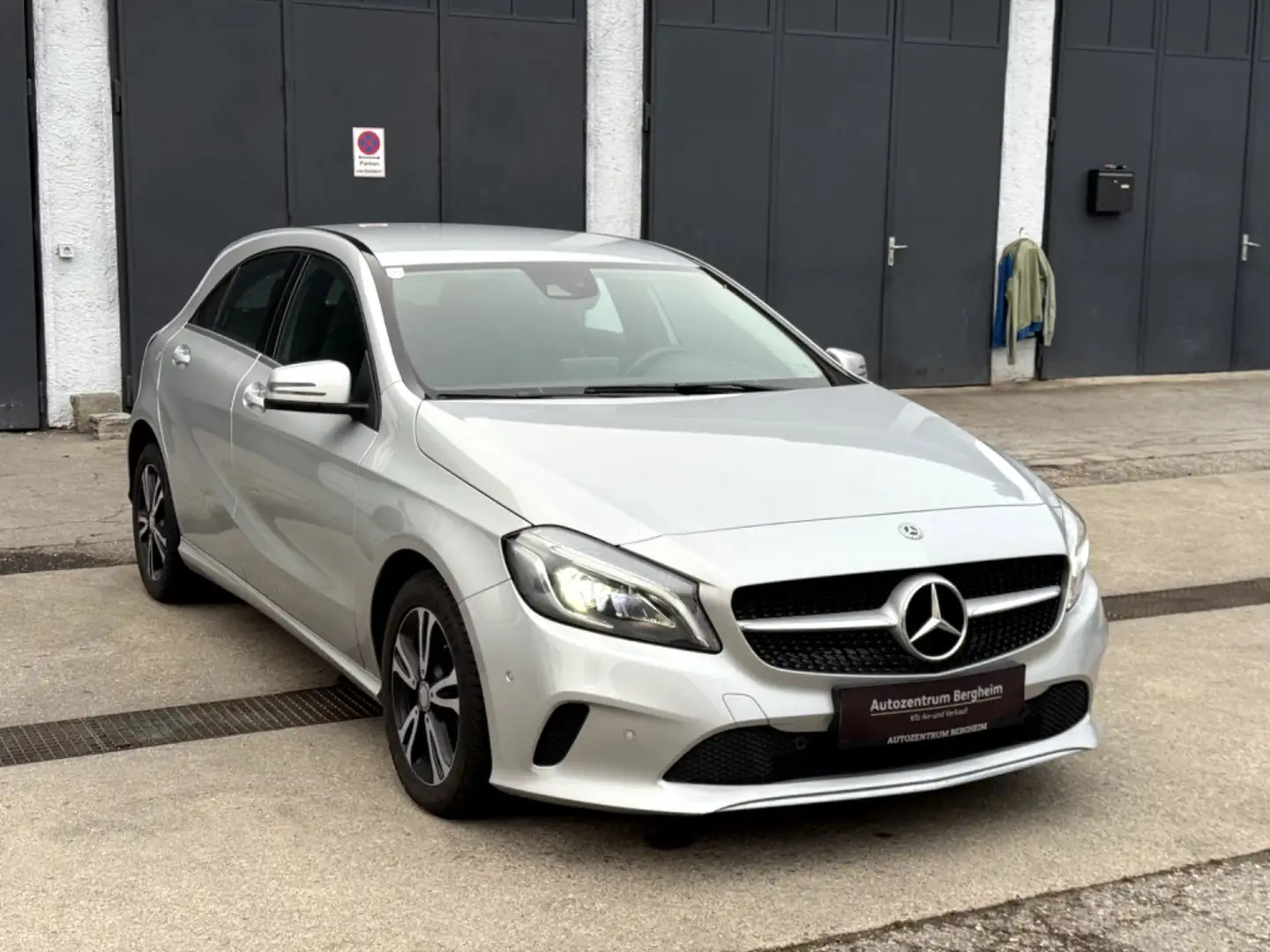 Mercedes-Benz A 200 A-Klasse A 200 CDI Style 4Matic Silber - 1