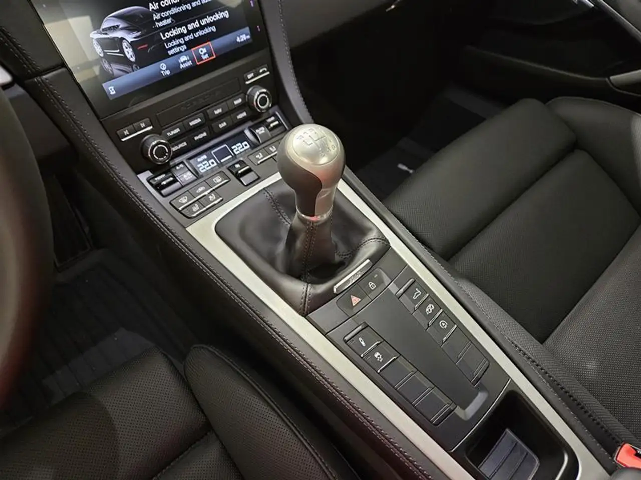 Porsche 718 Cayman снимка Porsche 718 Cayman