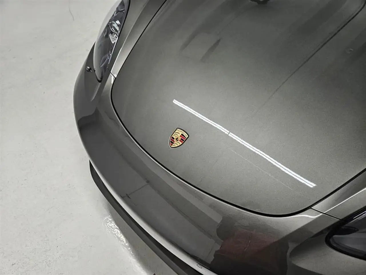 Porsche 718 Cayman снимка Porsche 718 Cayman