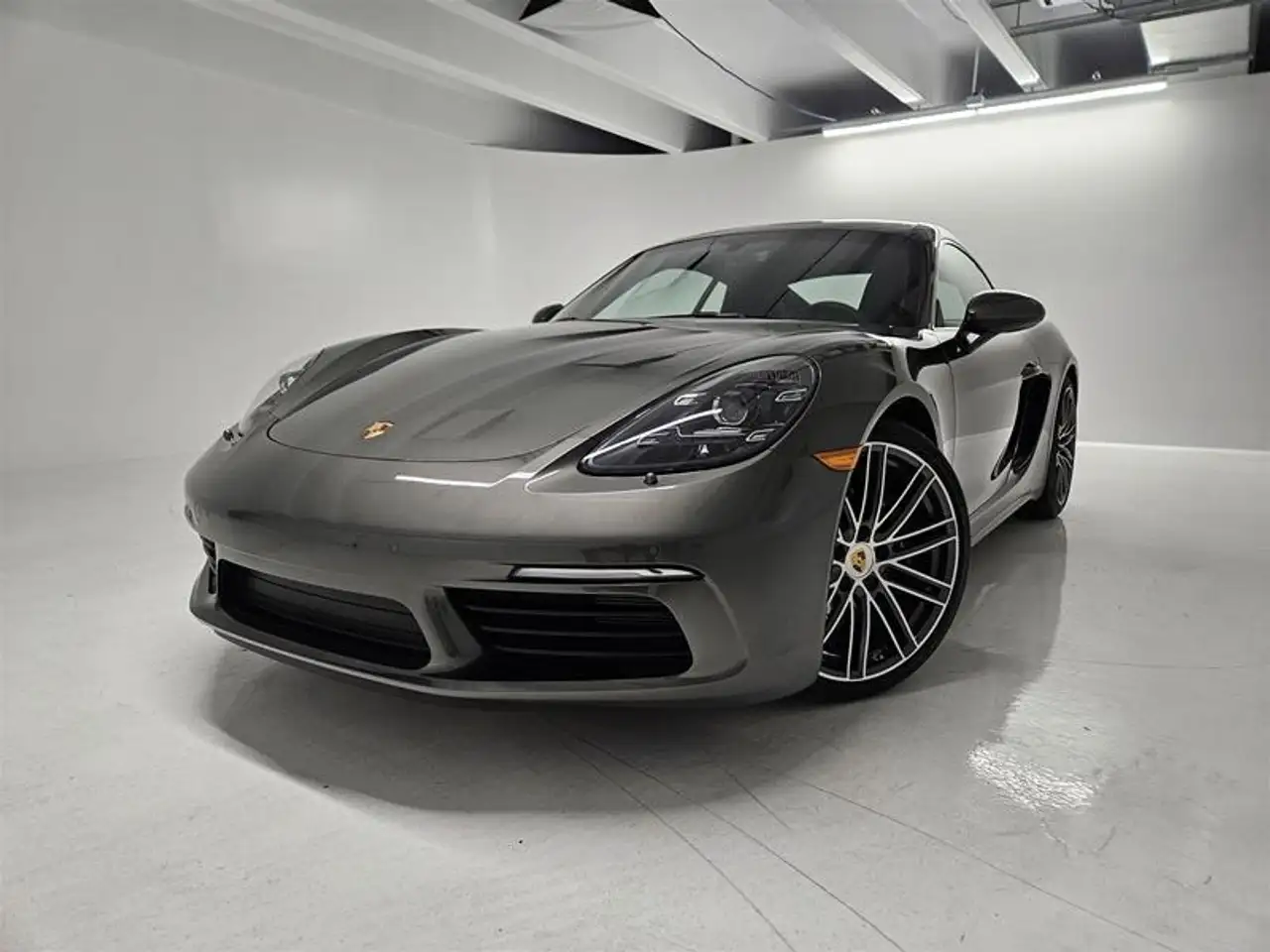 2025 Porsche 718 Cayman