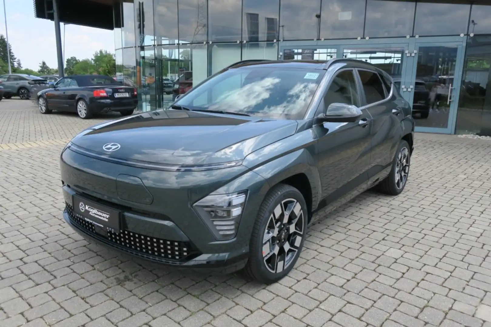 Hyundai KONA EV (SX2) Comfort Line 64,8 kWh k7ec2-P23-O21/23 Grün - 1