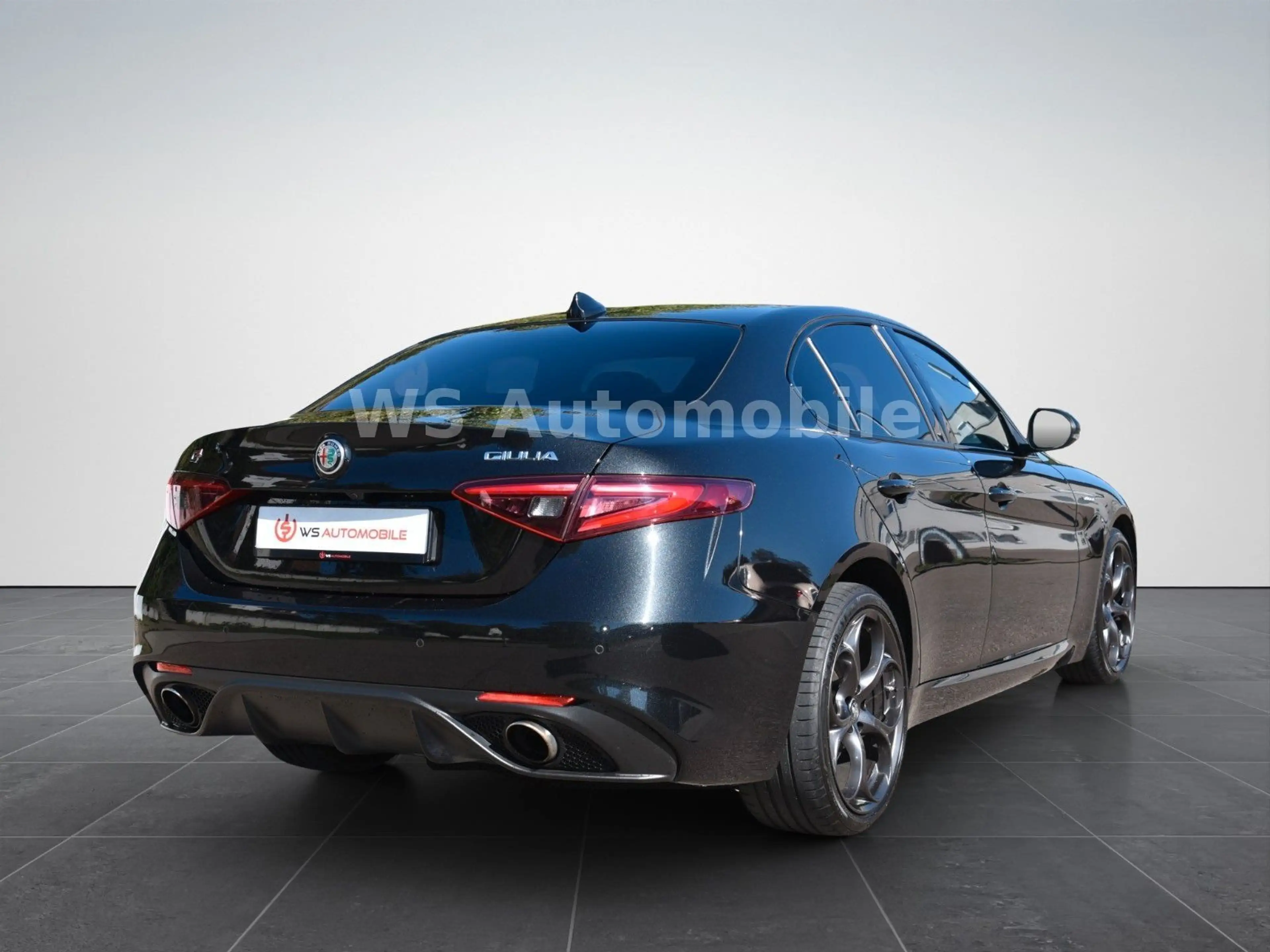 Alfa Romeo Giulia Veloce Q4 **DAB/CAM/SHZ** — photo 4