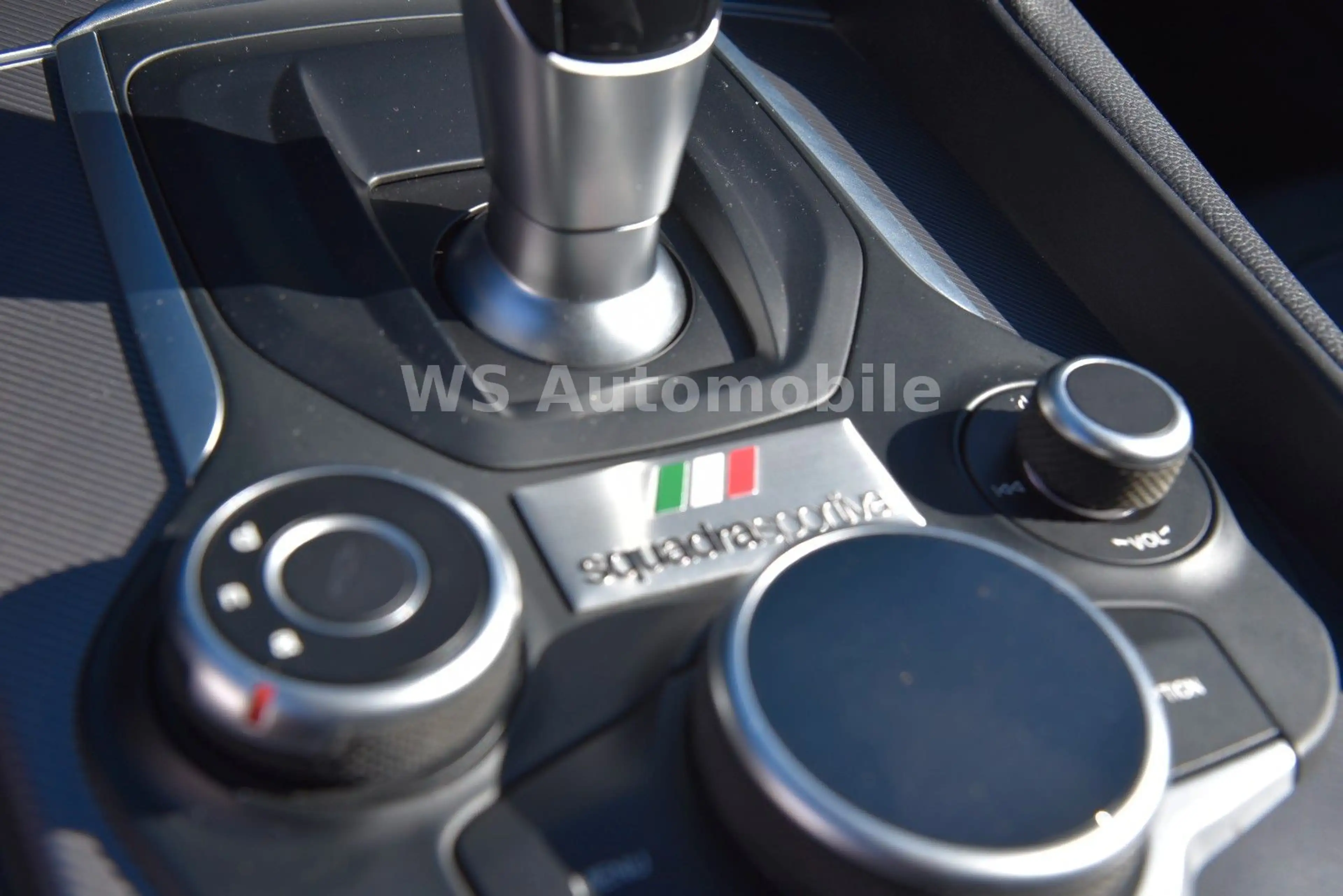 Alfa Romeo Giulia Veloce Q4 **DAB/CAM/SHZ** — photo 20
