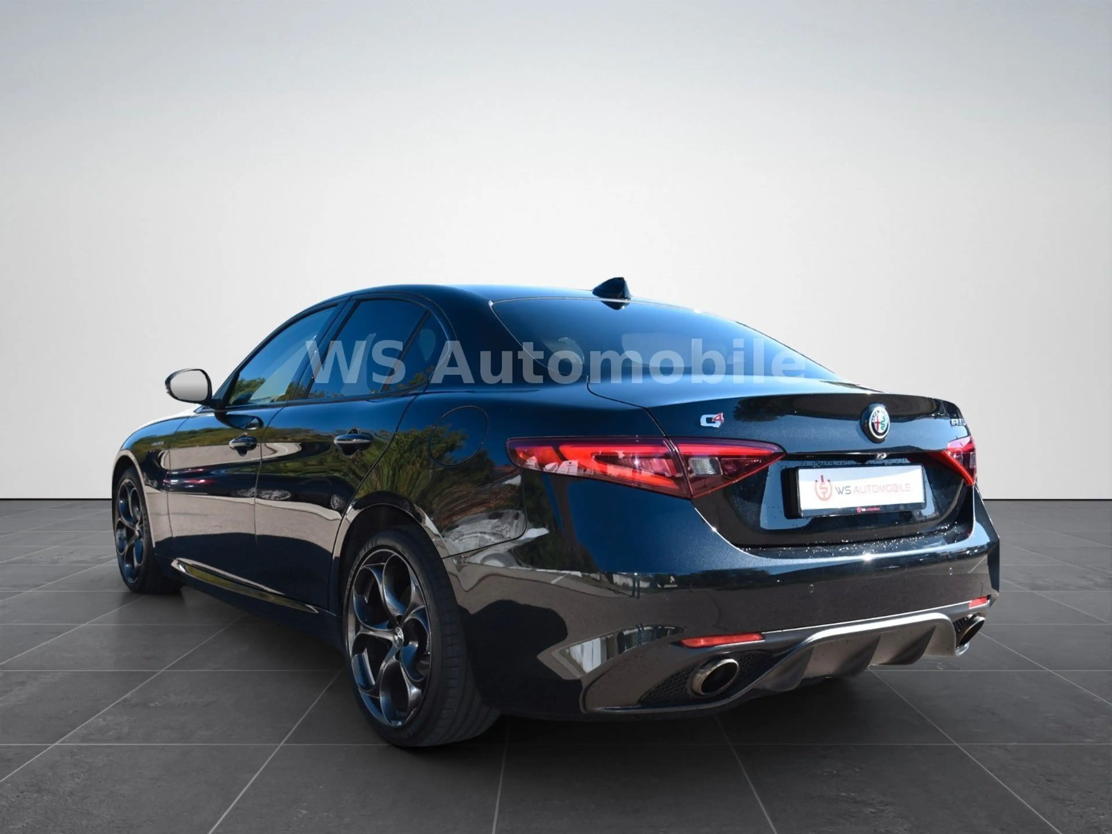 Alfa Romeo Giulia Veloce Q4 **DAB/CAM/SHZ** — photo 6