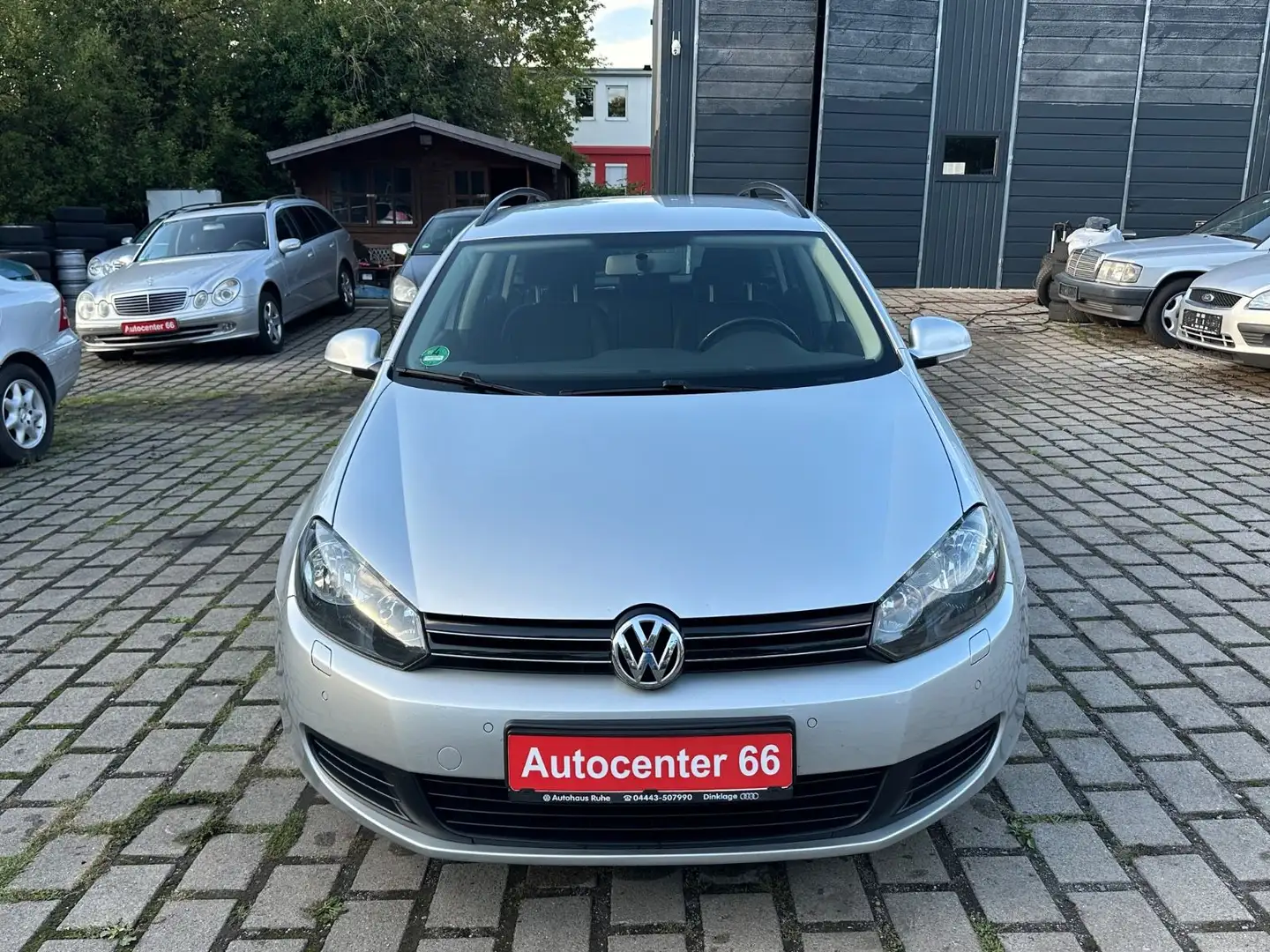 Volkswagen Golf VI 1.6 TDI Variant Comfortline*AHK*SHZ*PDC Silber - 2
