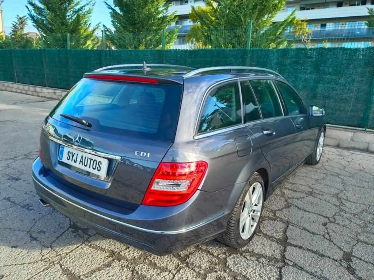 Mercedes-Benz C 220 Estate 220CDI BE Avantgarde 7G Plus Gris - 2