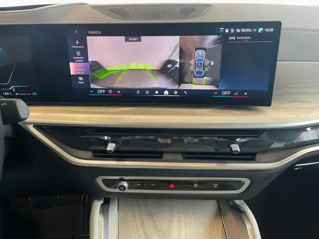 BMW X6 view 11