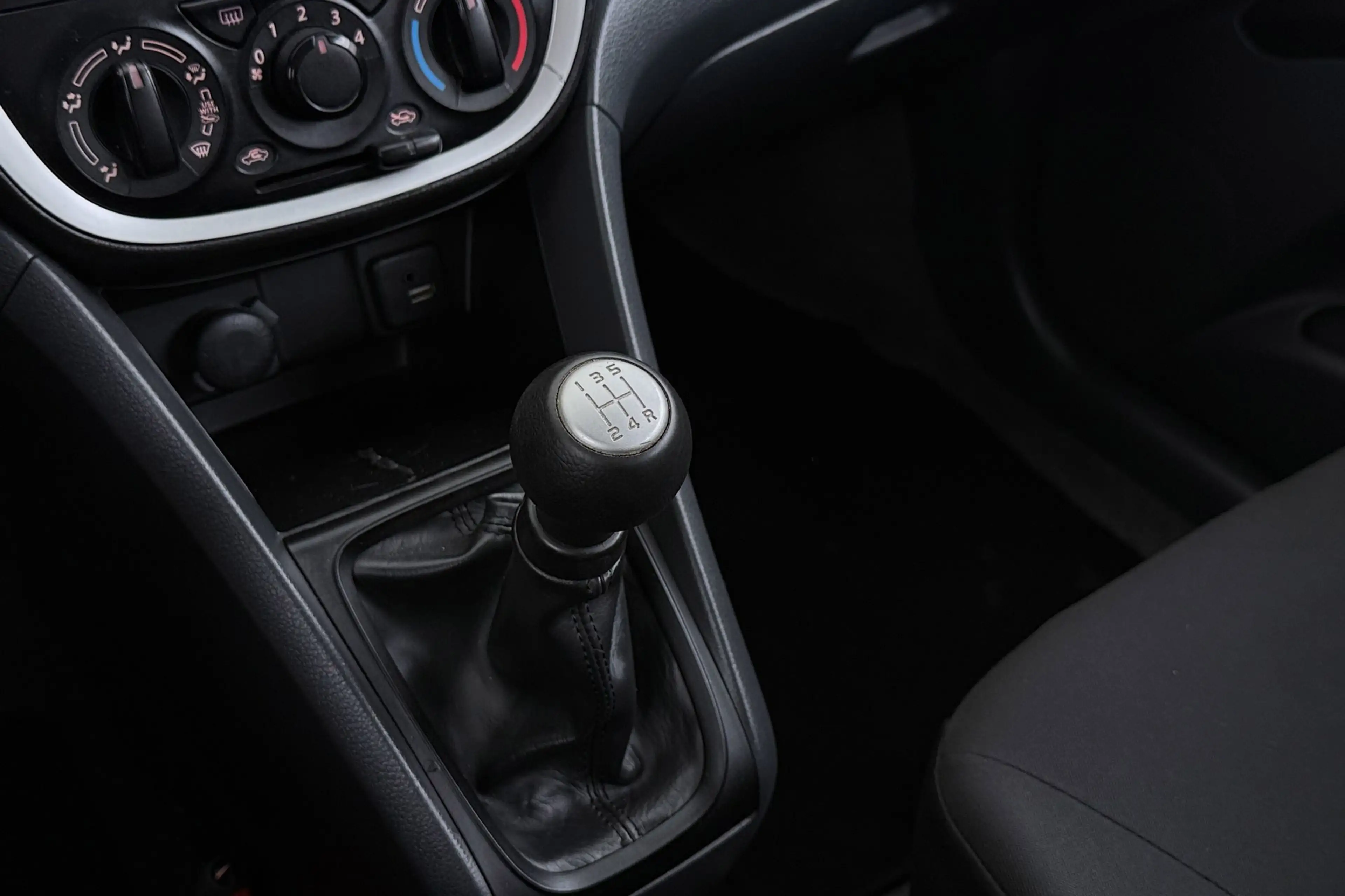 Suzuki Celerio 1.0 Comfort | Parkeersensoren V+A | Org NL | — photo 21