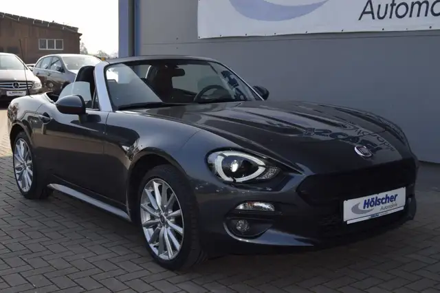 Fiat 124 Spider !AUTOMATIK! Lusso,Navi,Leder,Xenon,,,