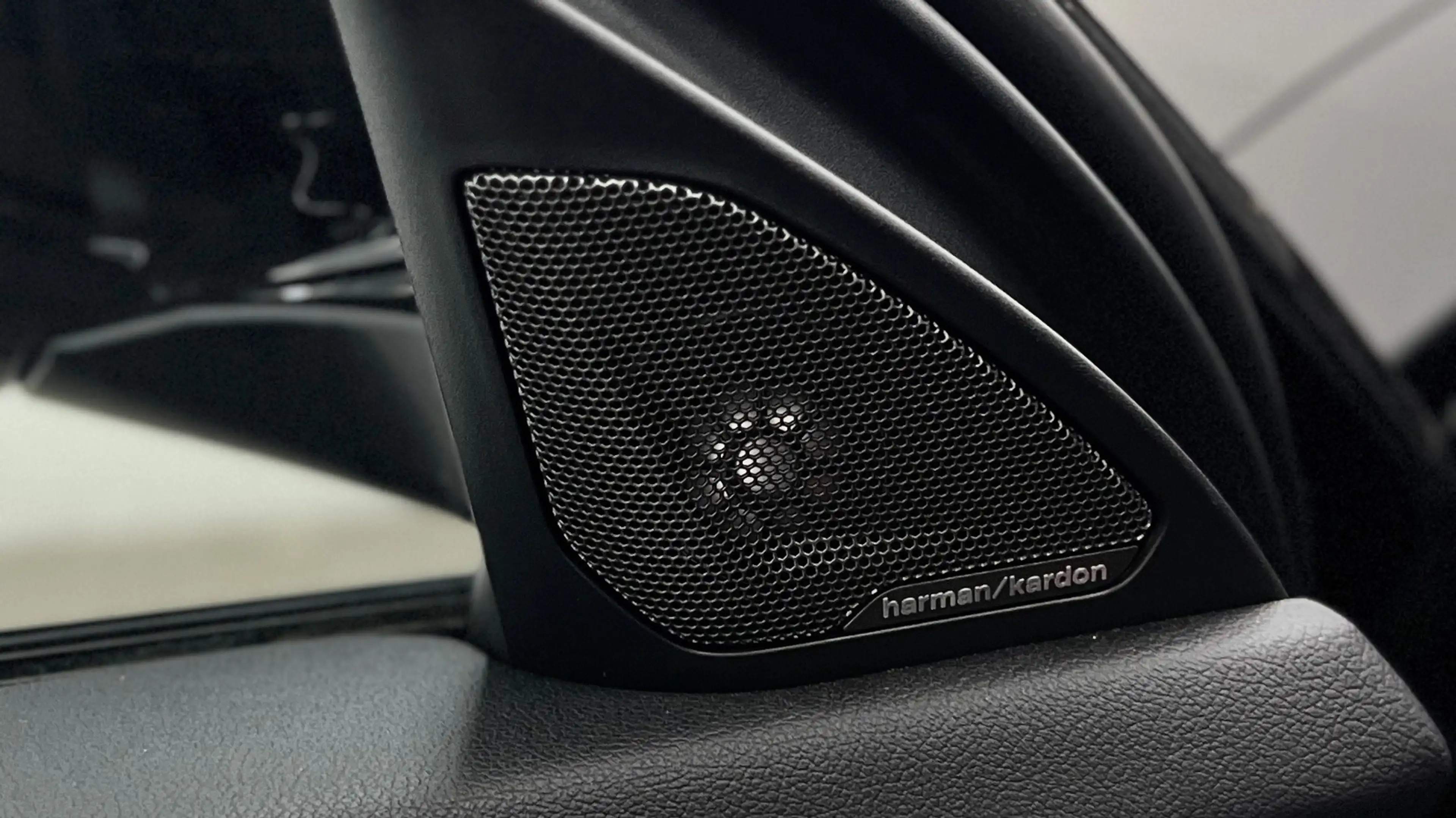 BMW 135 Mi xDrive PERFORMANCE PANO+HUD+MEMO+KAMERA+ — photo 14