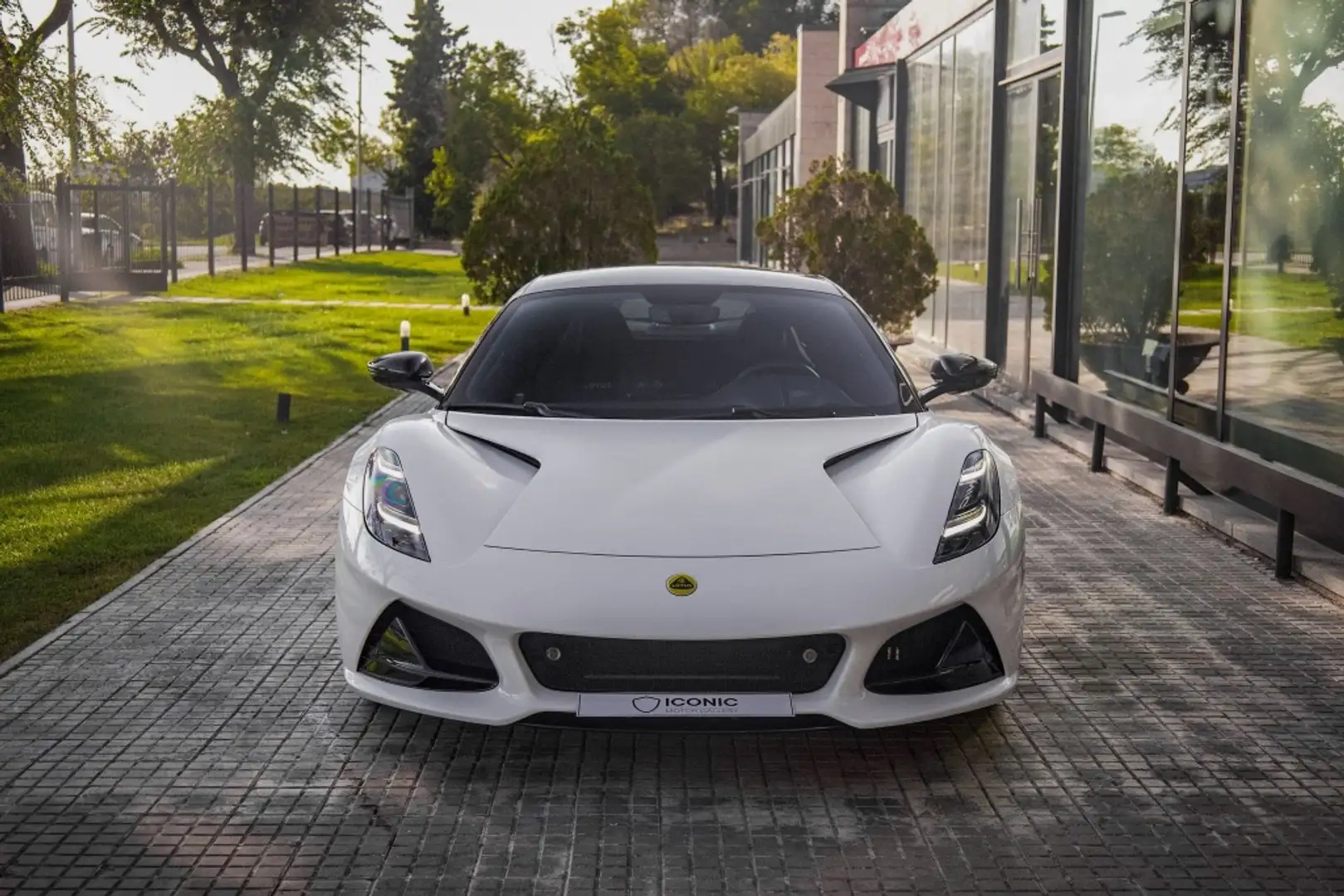 Lotus Emira i4 First Edition Blanc - 2