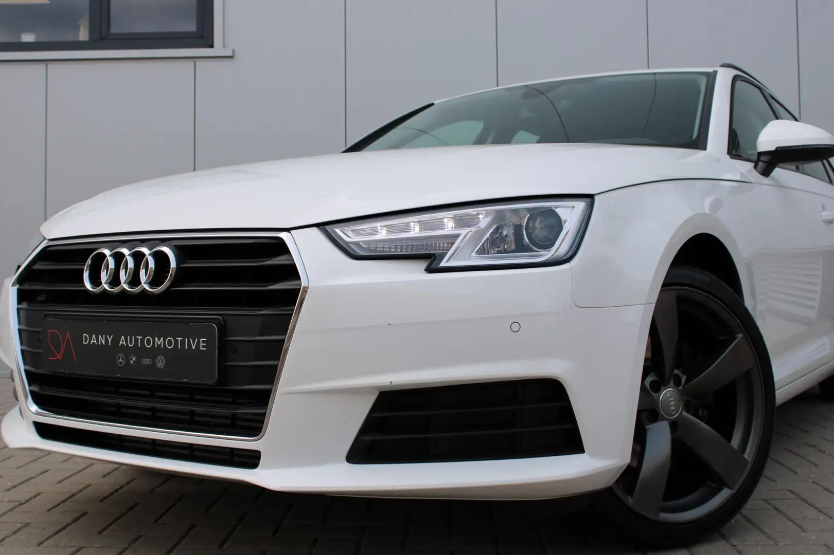 Audi A4 AVANT 2.0 TFSI MHEV Ultra NAVI I PDC I CRUISE I XE Blanc - 2