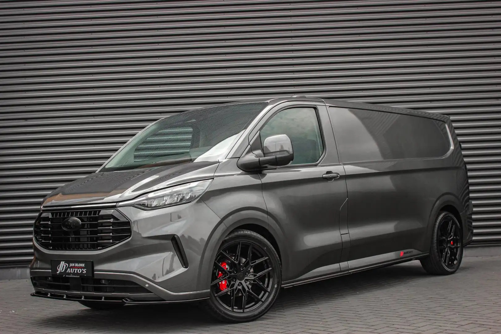 Ford Transit Custom 320 2.0 TDCI L2H1 Limited 170PK JB- EDITION / DRIV Grijs - 1