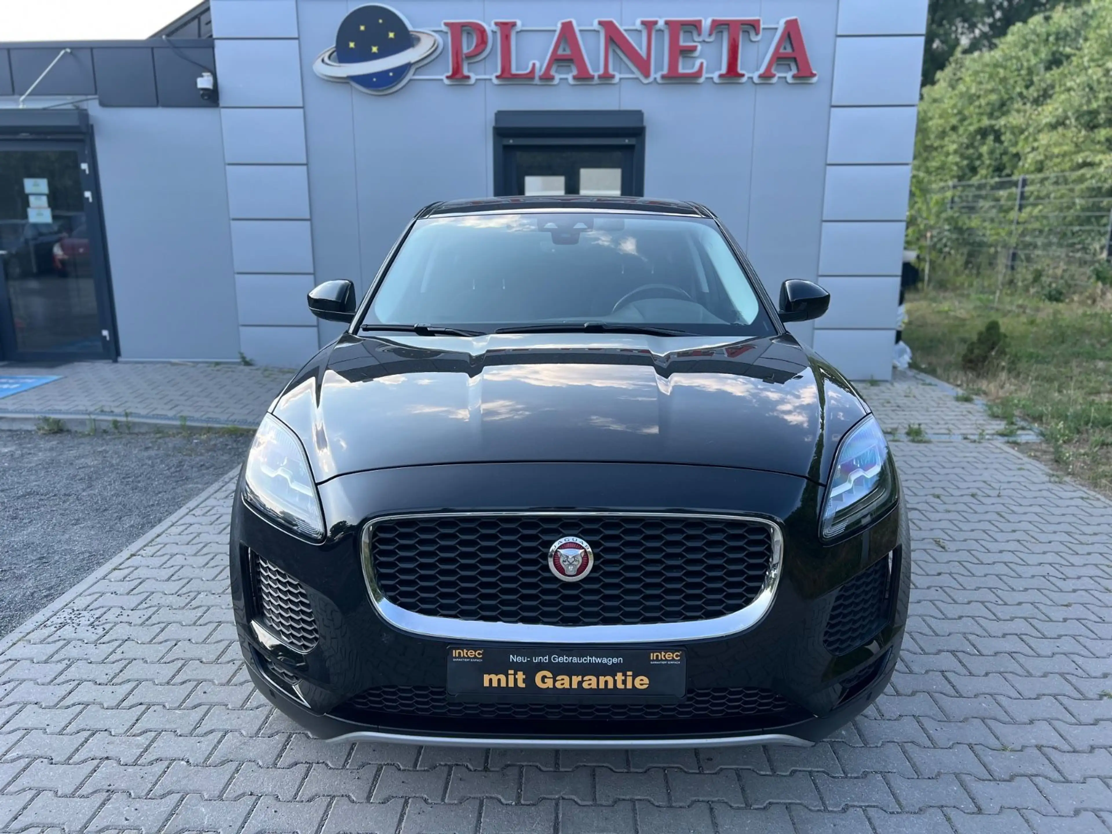 Jaguar E-Pace E-PACE Basis AWD*1.HAND*NAVI*CAM*LED*EU6* — photo 3