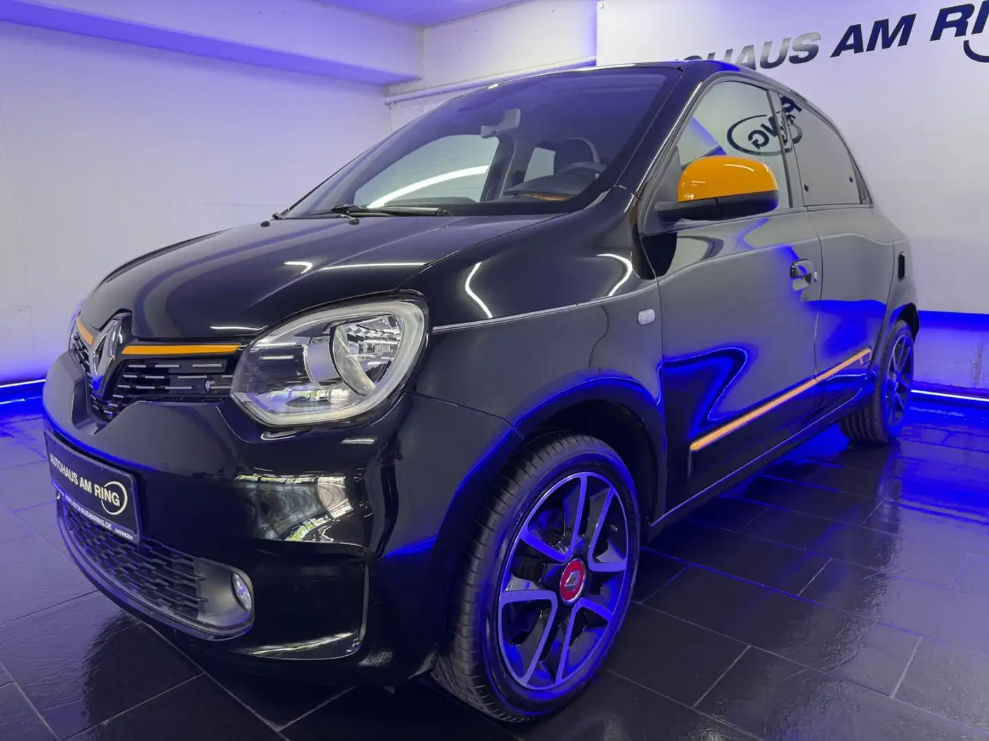Renault Twingo Intens 18TKM CAM PDC LEDER TEMPO DAB ALU Schwarz - 2