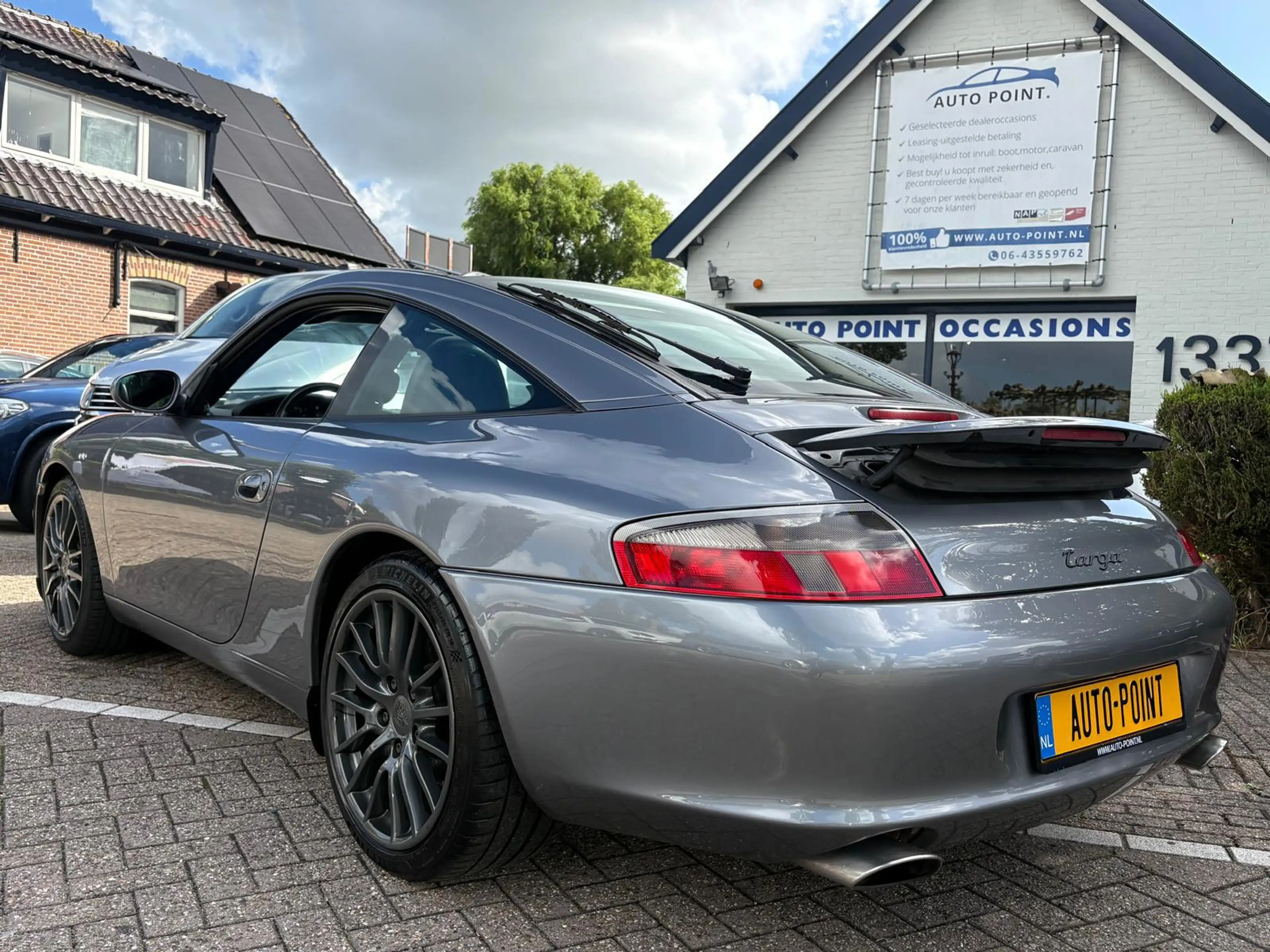 Porsche 911 3.6 TARGA 320PK AUT-F1 TIPRONIC/PANO/NAV/YOUNGTIME — photo 3