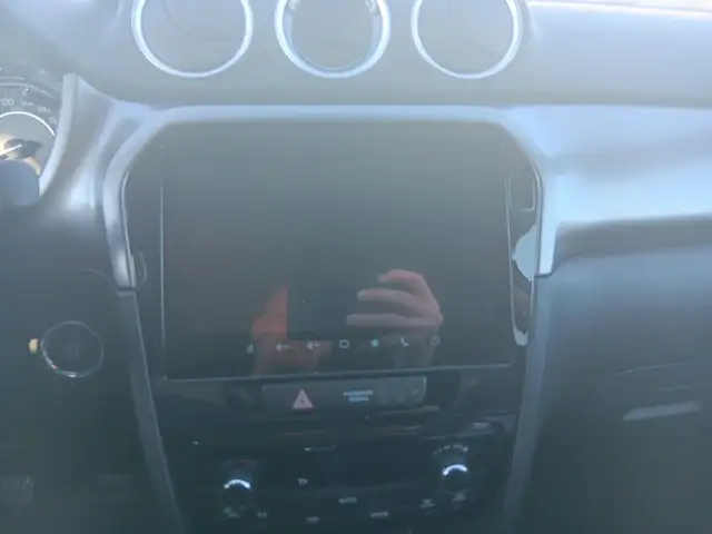 Suzuki Vitara view 11