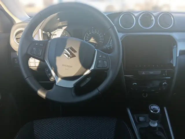 Suzuki Vitara view 13