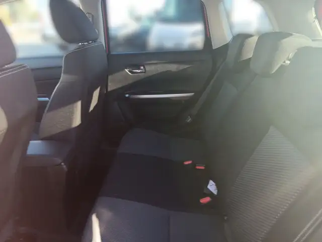 Suzuki Vitara view 12