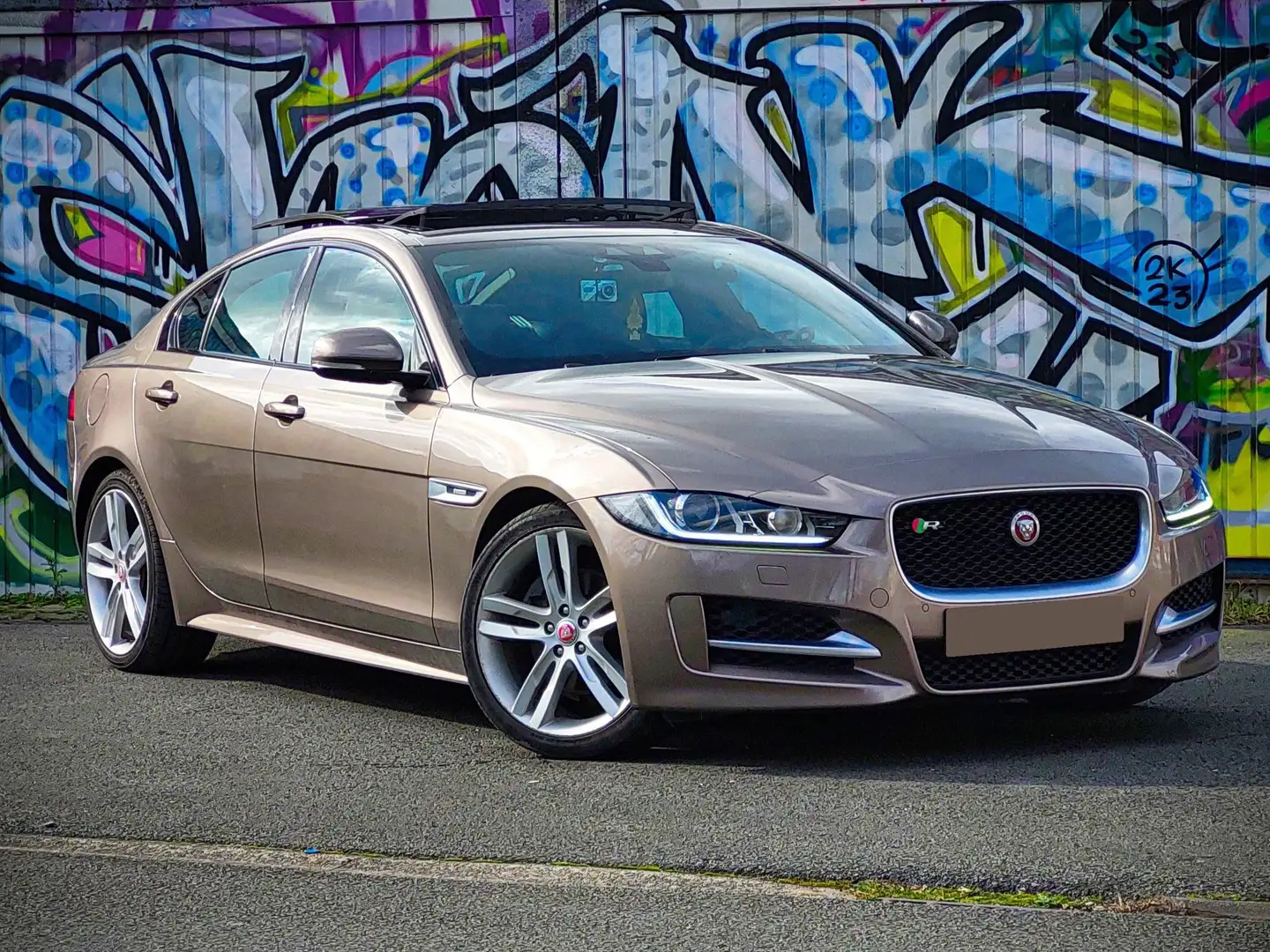 Jaguar XE 2.0 D R-Sport Beige - 1