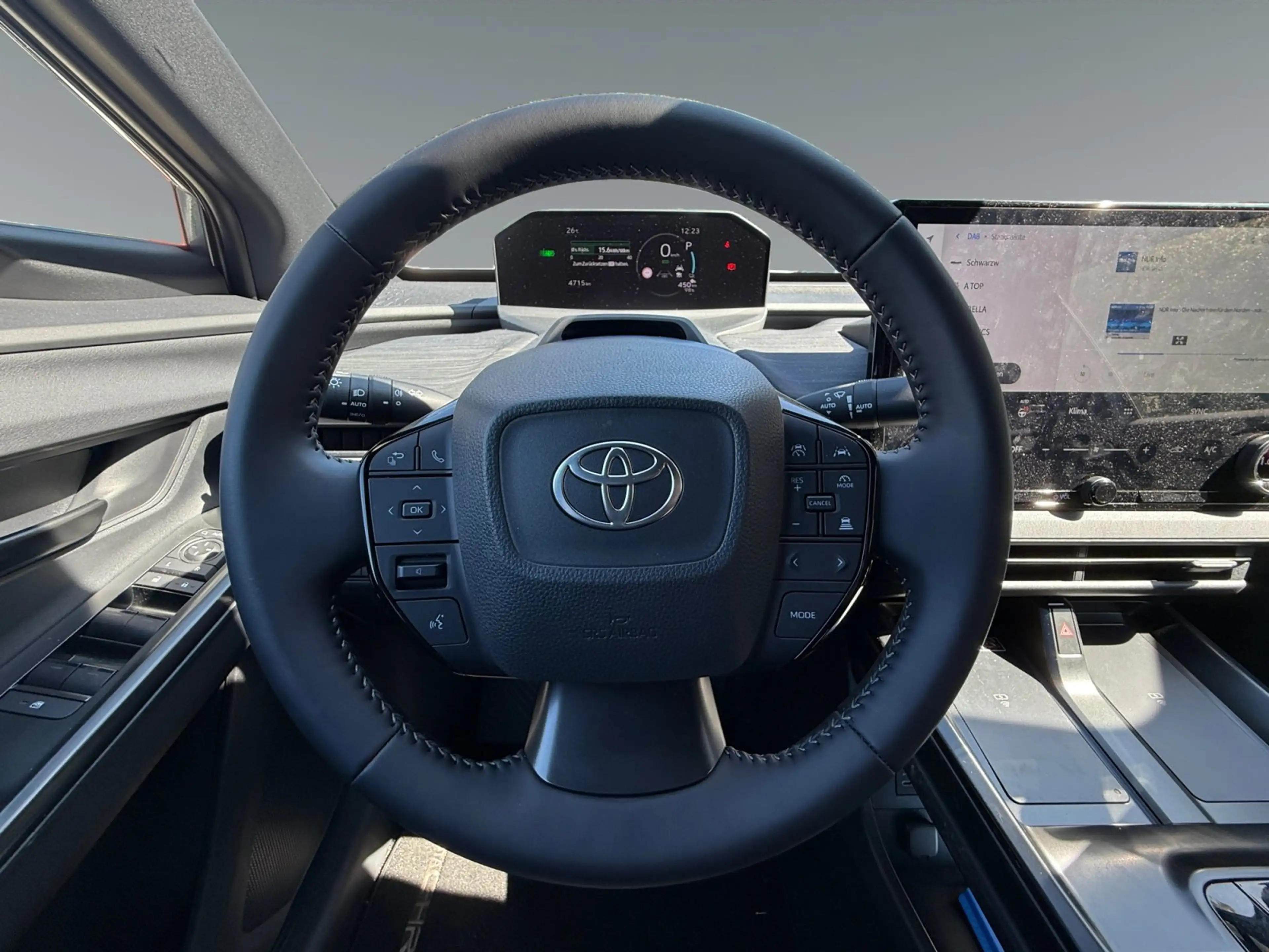 Toyota C-HR +  Teamplayer AUT*Kamera*W-Pumpe*ACC*Navi — photo 13