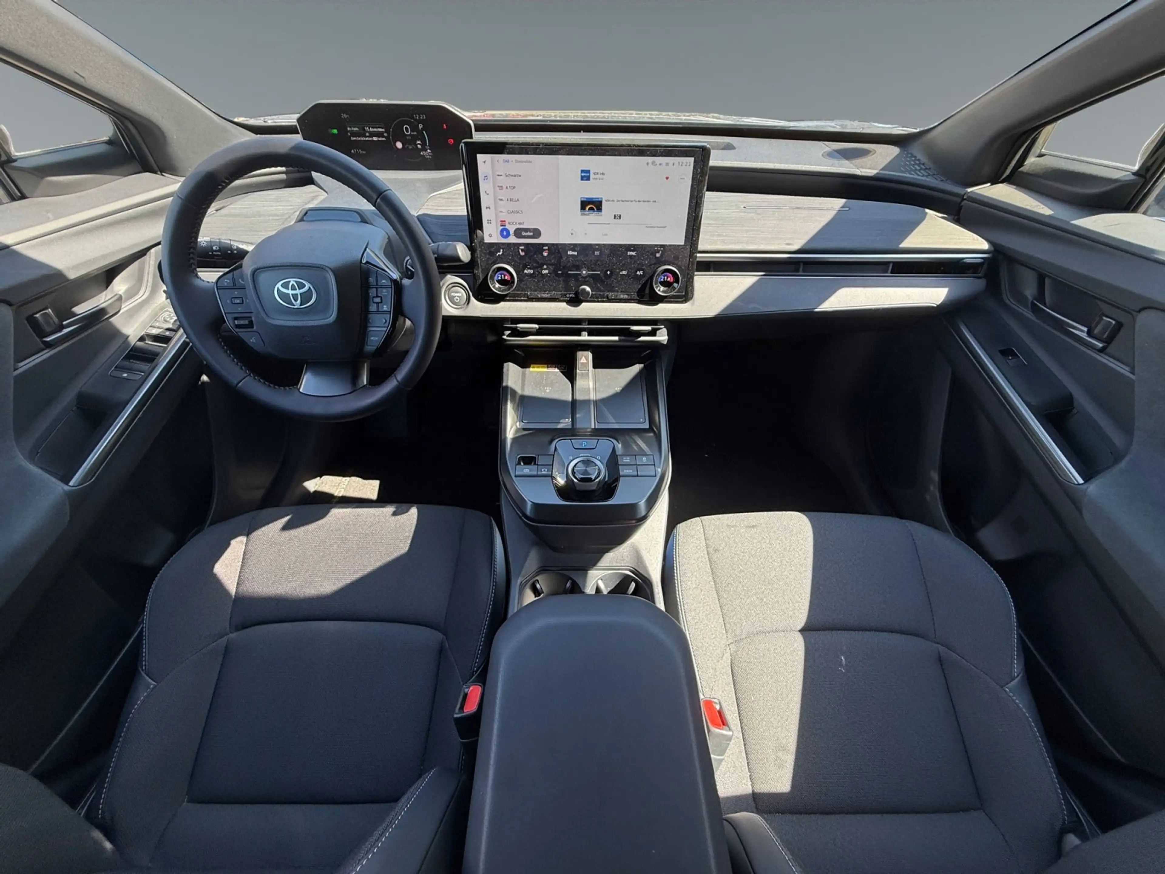 Toyota C-HR +  Teamplayer AUT*Kamera*W-Pumpe*ACC*Navi — photo 11