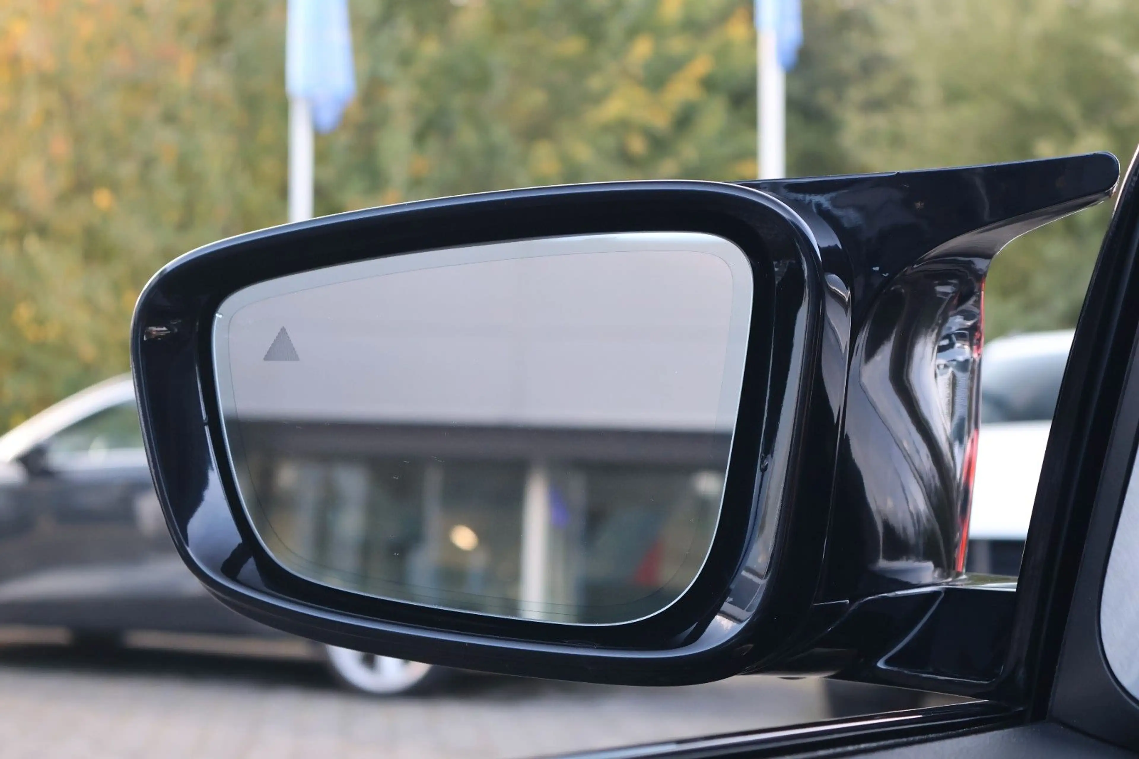 BMW 550 i xDrive/ACC/LASER/HUD/B&W/CARPLAY/NAPPA/20" — photo 10