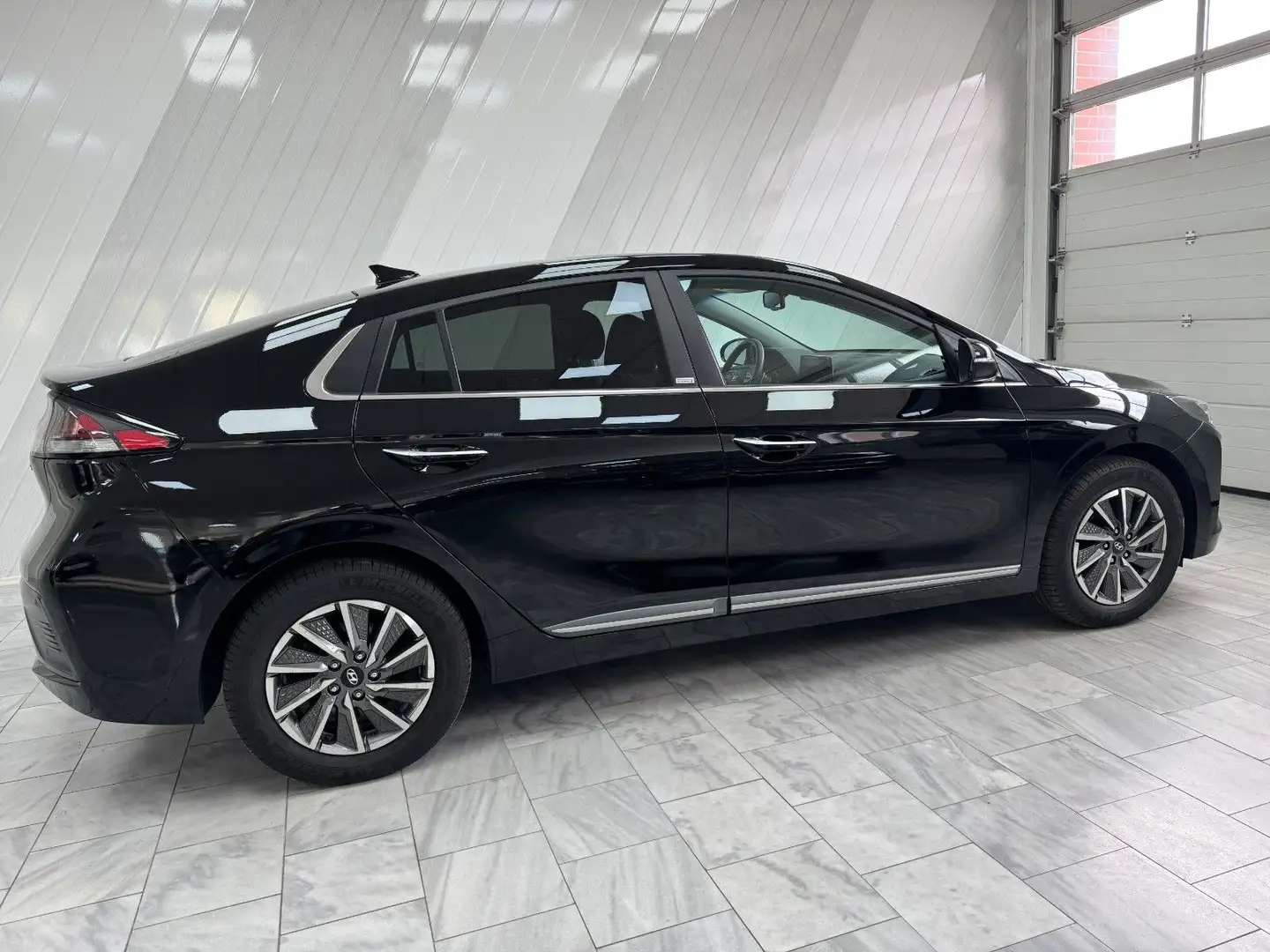Hyundai IONIQ Ioniq Style Elektro Schwarz - 2