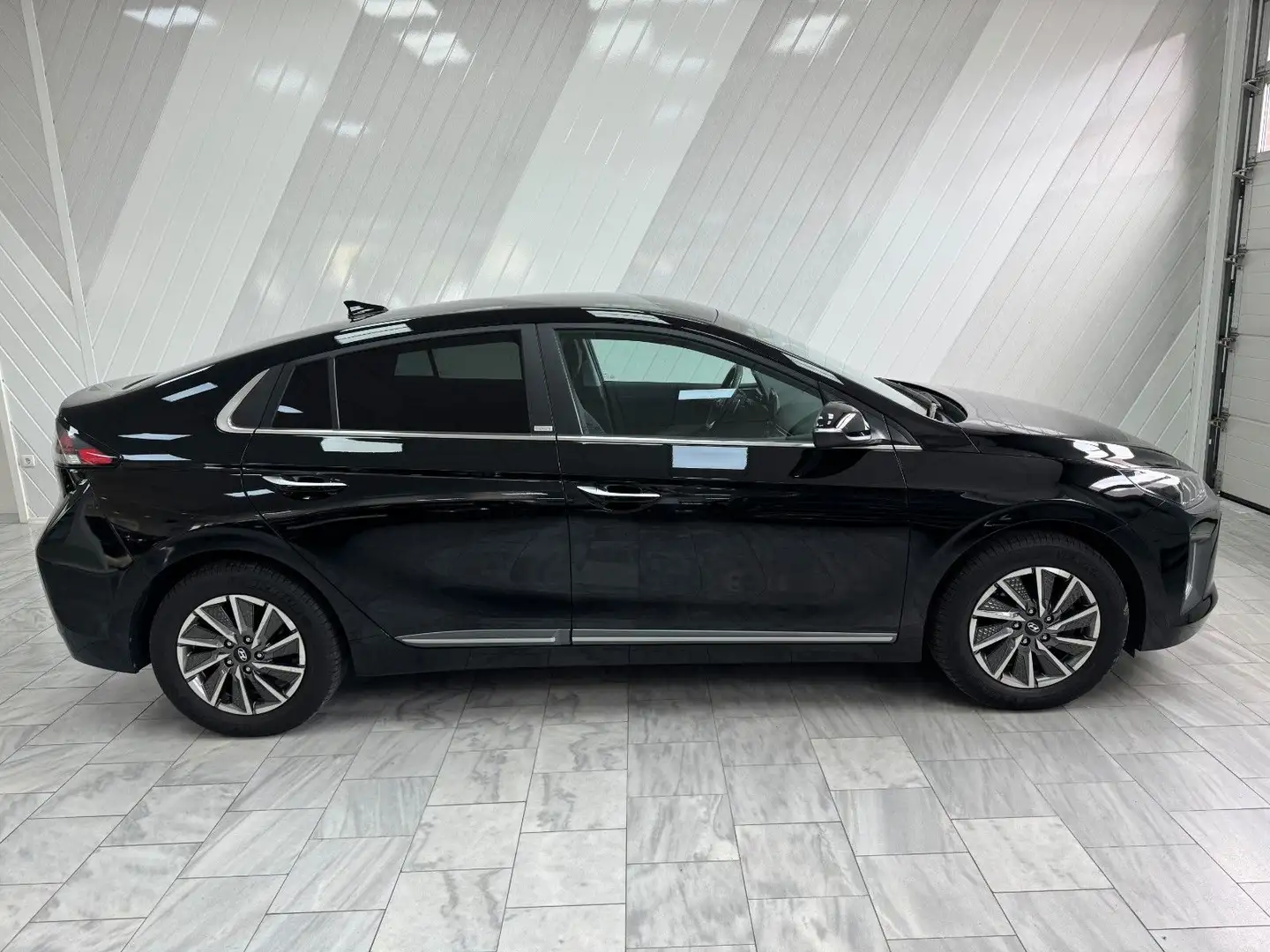 Hyundai IONIQ Ioniq Style Elektro Zwart - 2