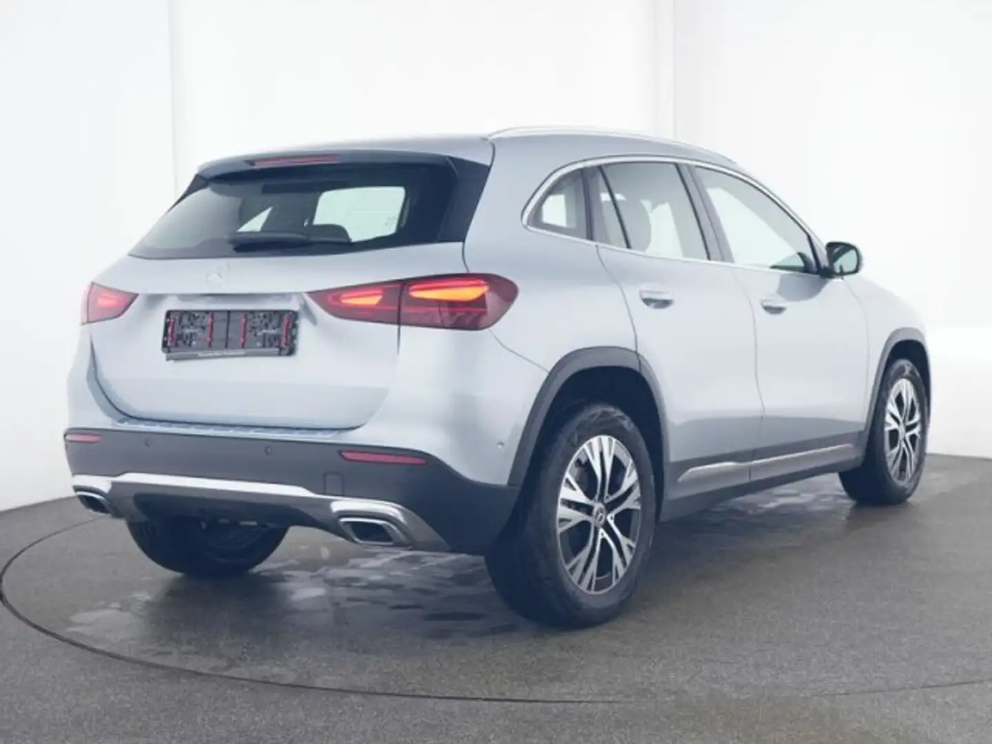 Mercedes-Benz GLA 180 GLA 180 PROGRESSIVE ADV°MBUX PREM°PTS+RFK°VZA° Argintiu - 2