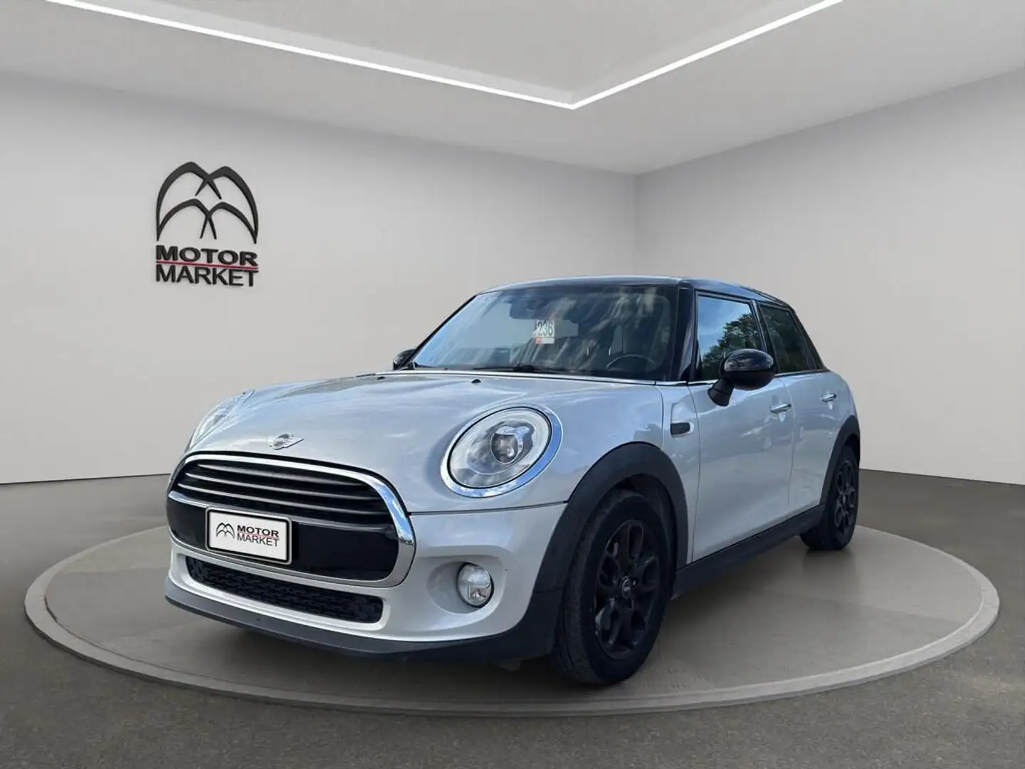 MINI Cooper D 1.5 D Cooper D Hype Auto Grigio - 1