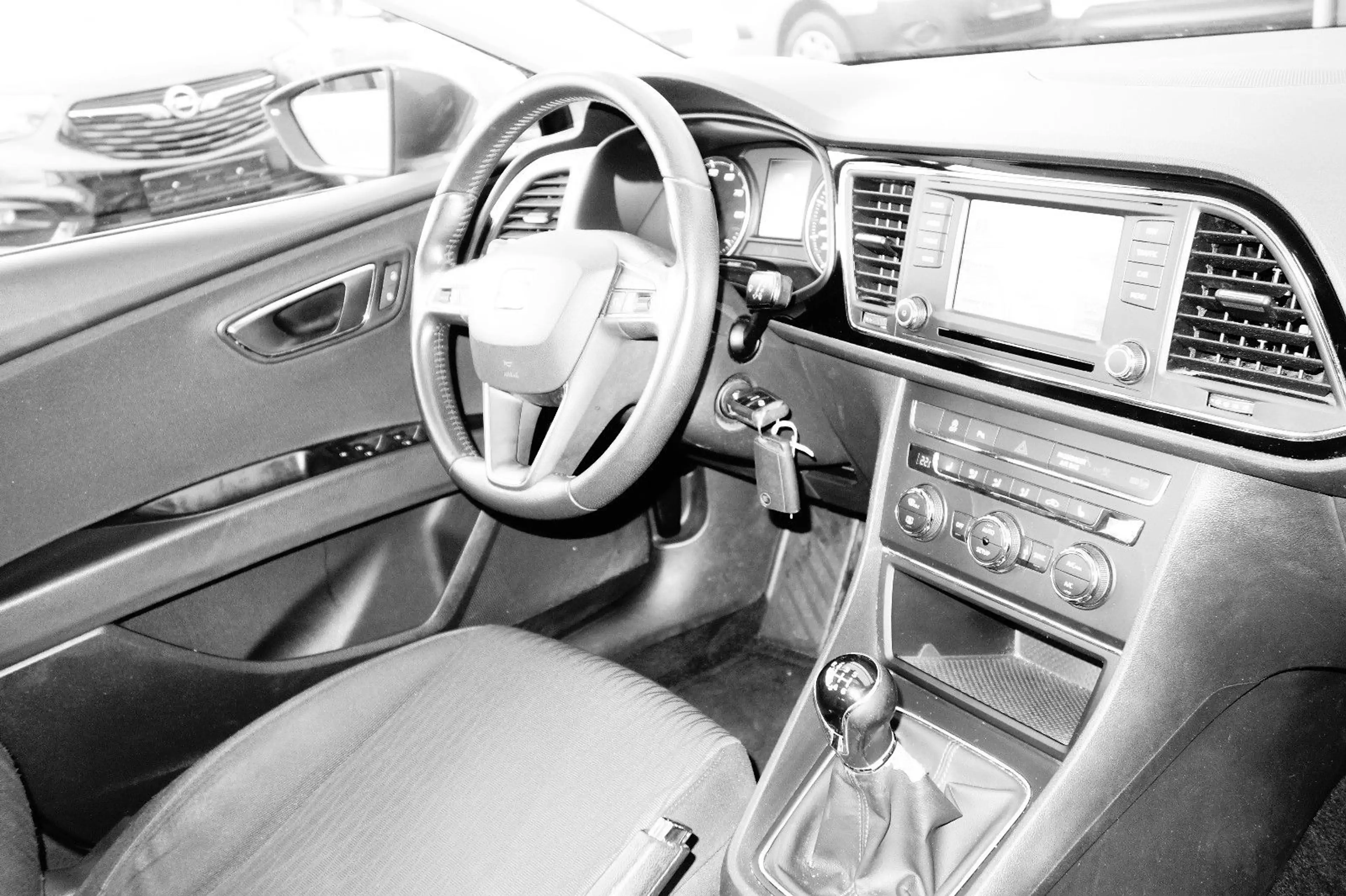 SEAT Leon ST Style/Navi,Klima,6-gang — photo 15