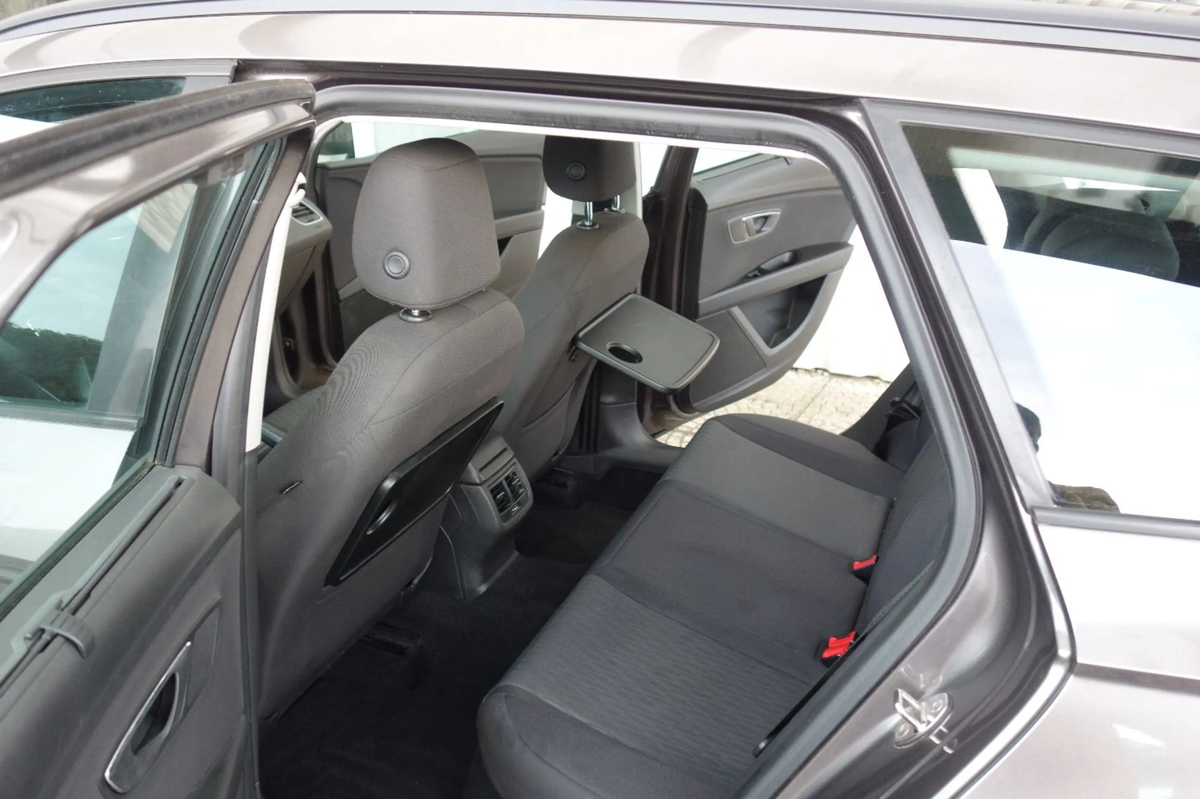 SEAT Leon ST Style/Navi,Klima,6-gang — photo 10