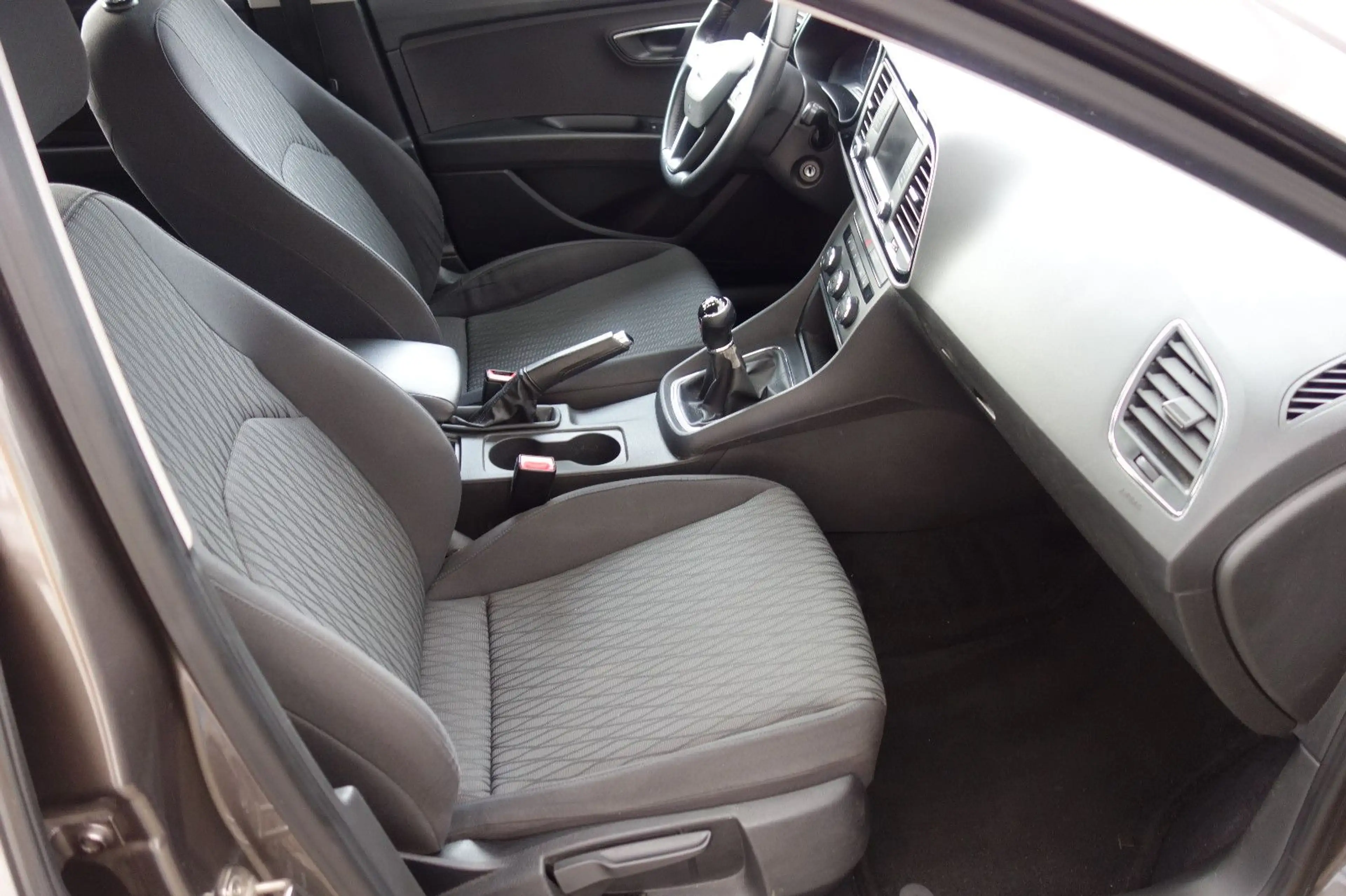 SEAT Leon ST Style/Navi,Klima,6-gang — photo 8