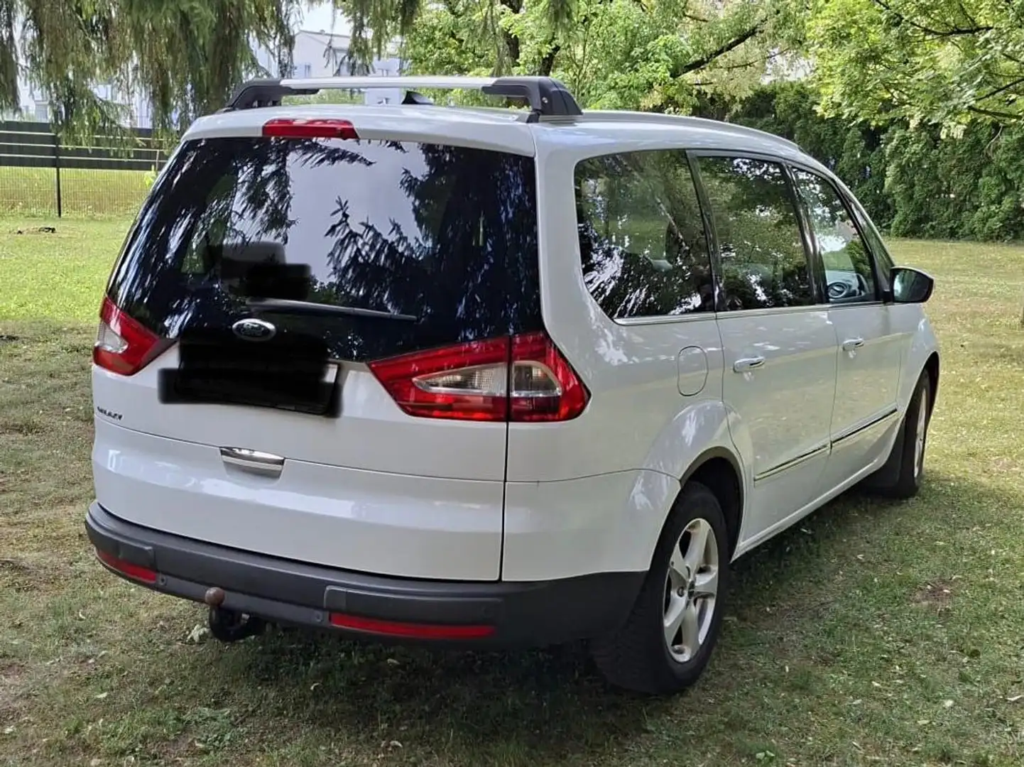 Ford Galaxy Titanium 2.0D Weiß - 2
